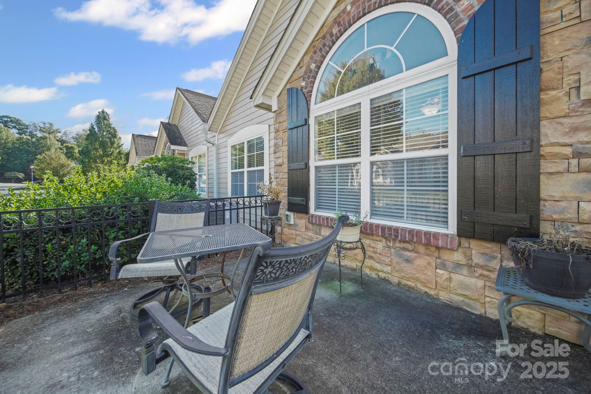 248 Lone Oak Circle — Rock Hill
