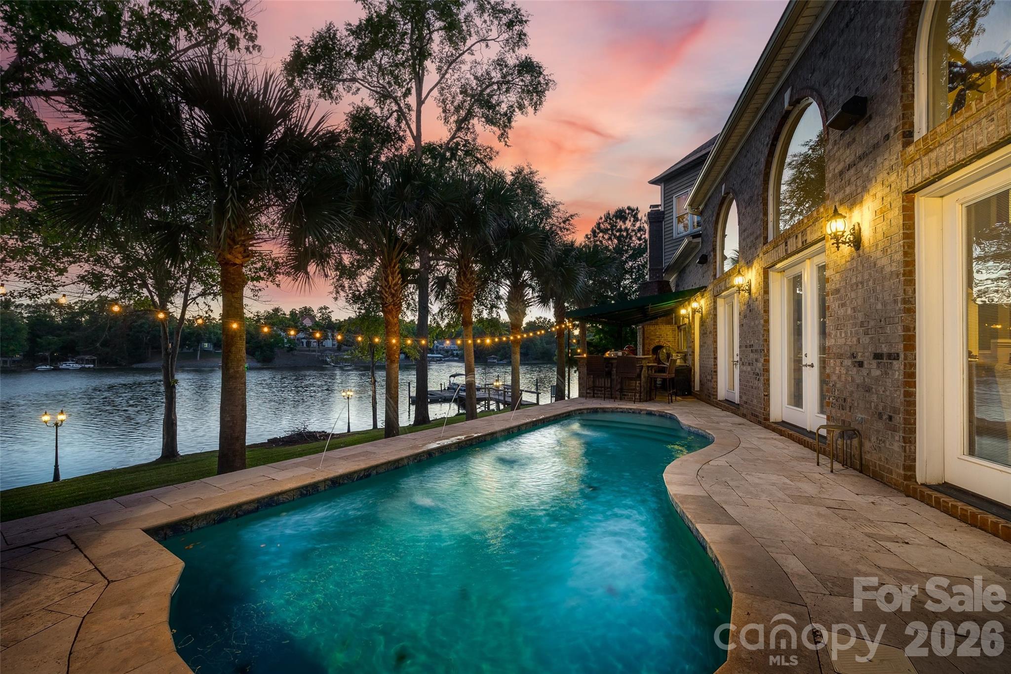 5650 Riverfront Road — Clover