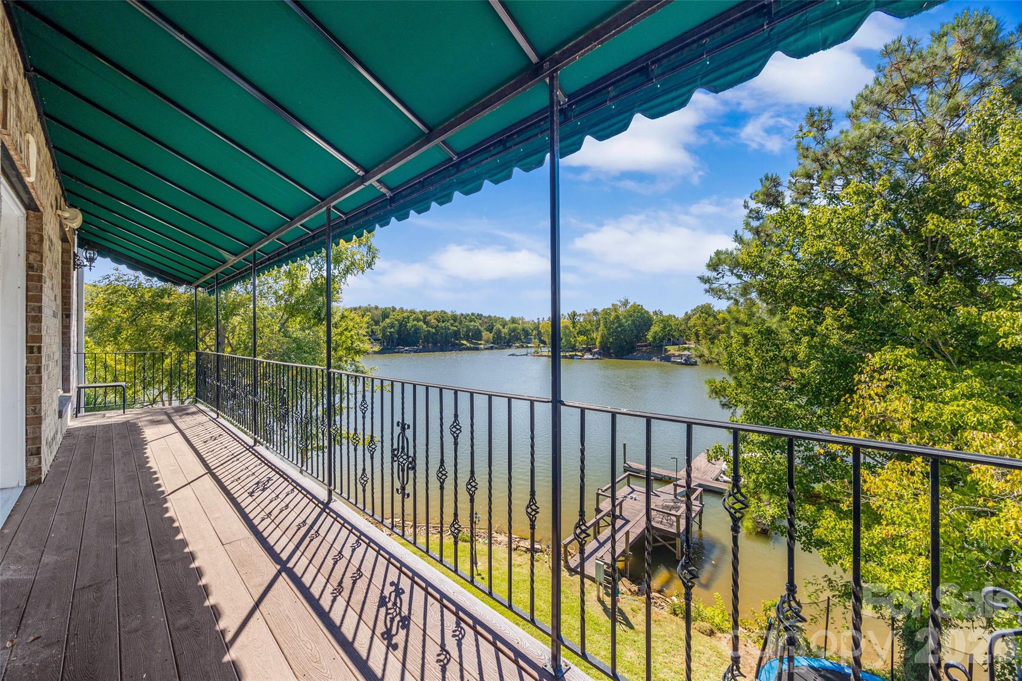 5650 Riverfront Road — Clover
