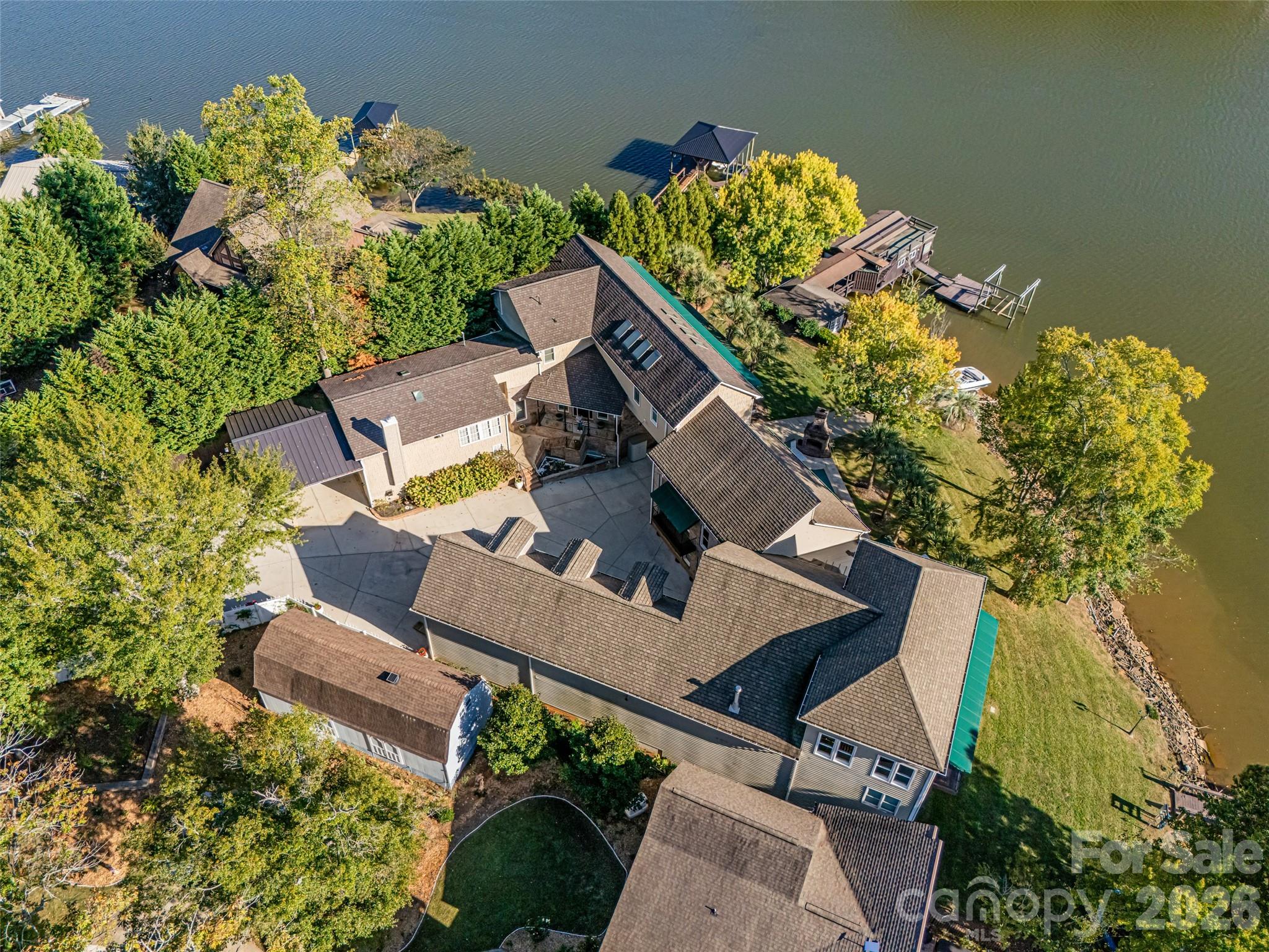 5650 Riverfront Road — Clover