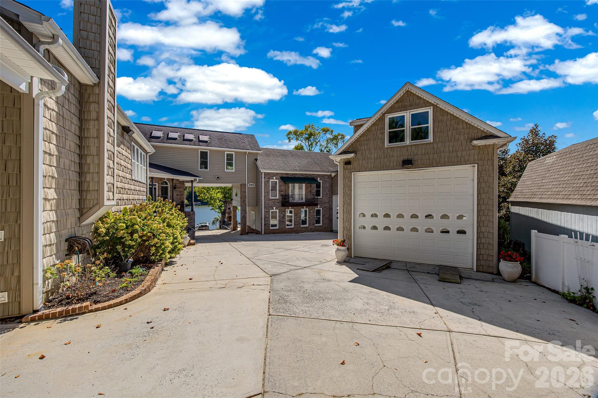 5650 Riverfront Road — Clover