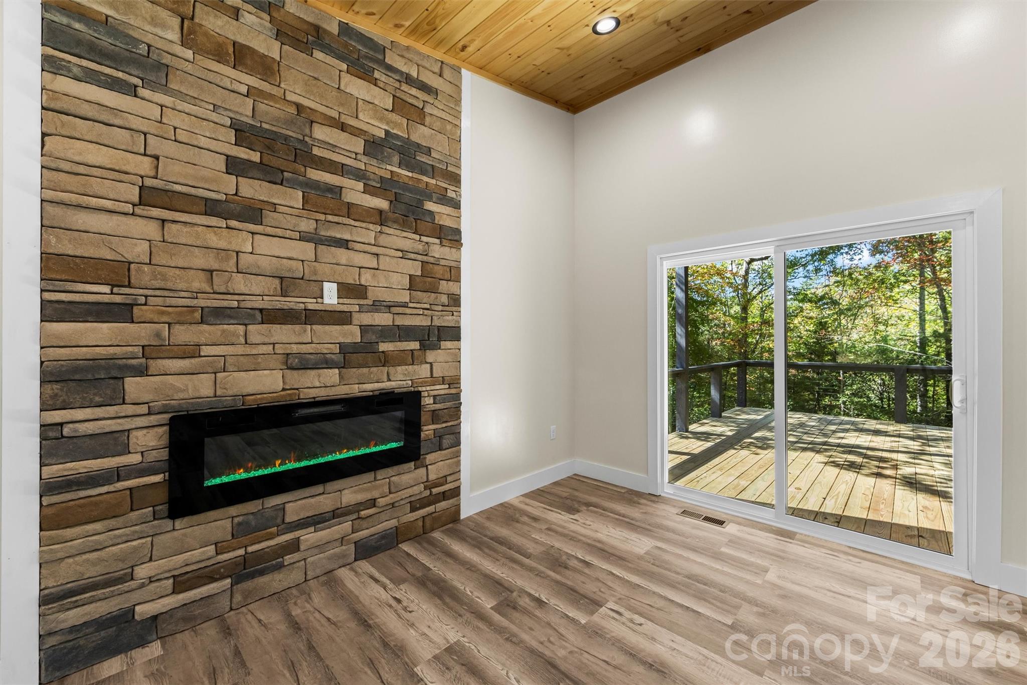 71 Mountain Trace Point — Bryson City