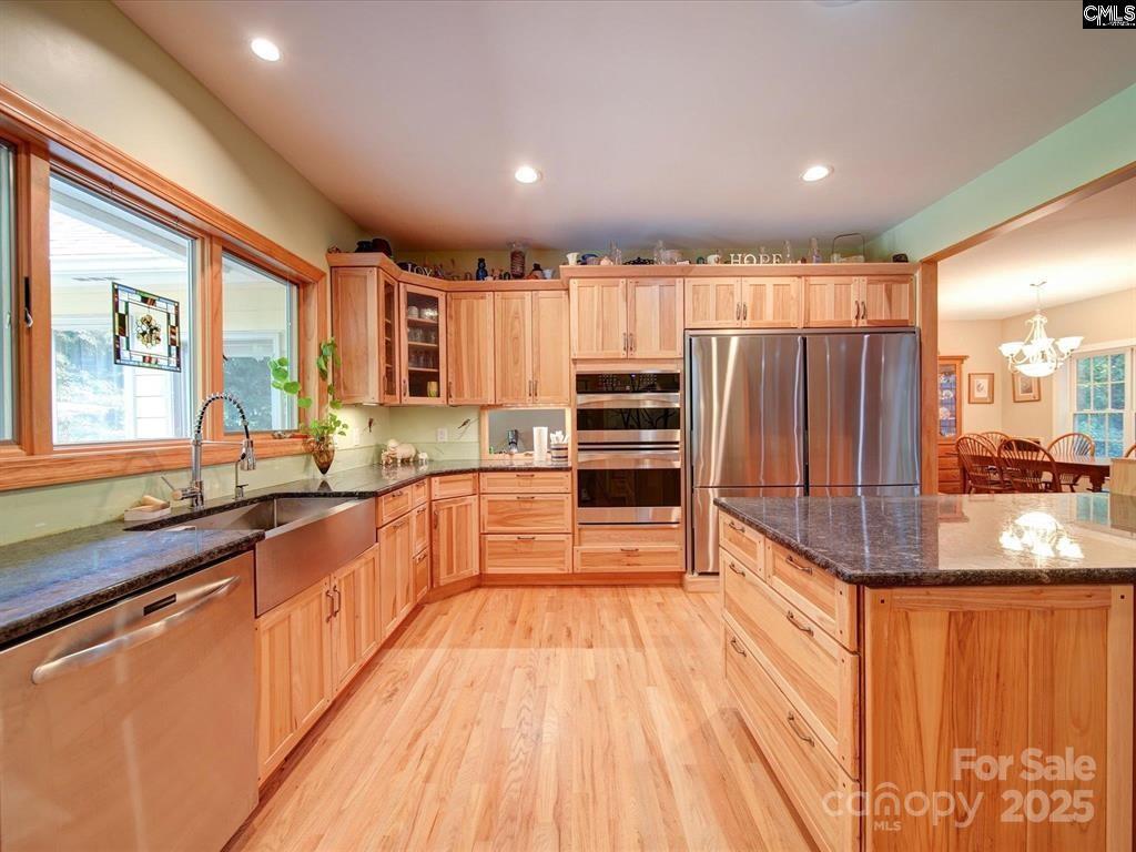 1239 John G Richards Road — Camden