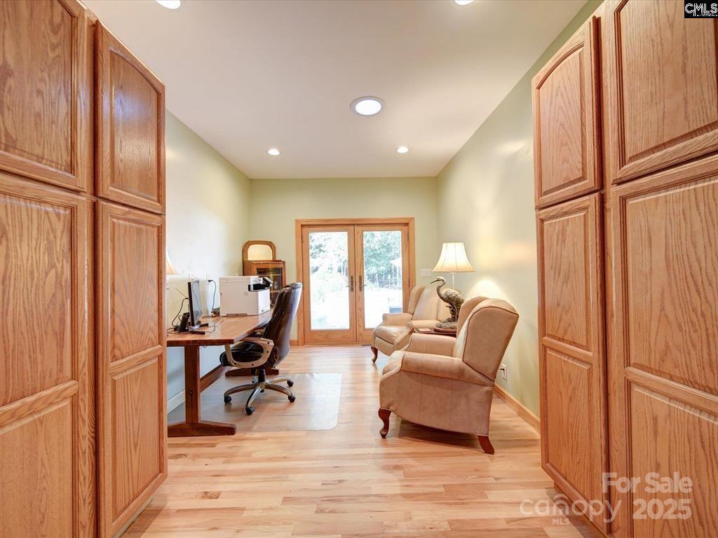 1239 John G Richards Road — Camden