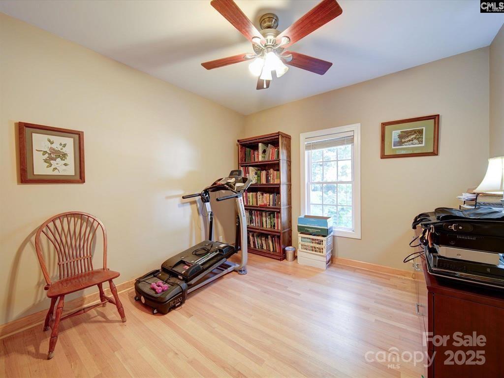 1239 John G Richards Road — Camden