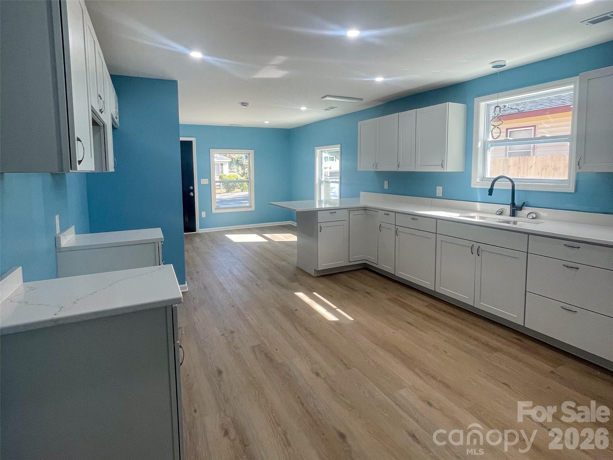 433 Clinton Avenue — Lancaster