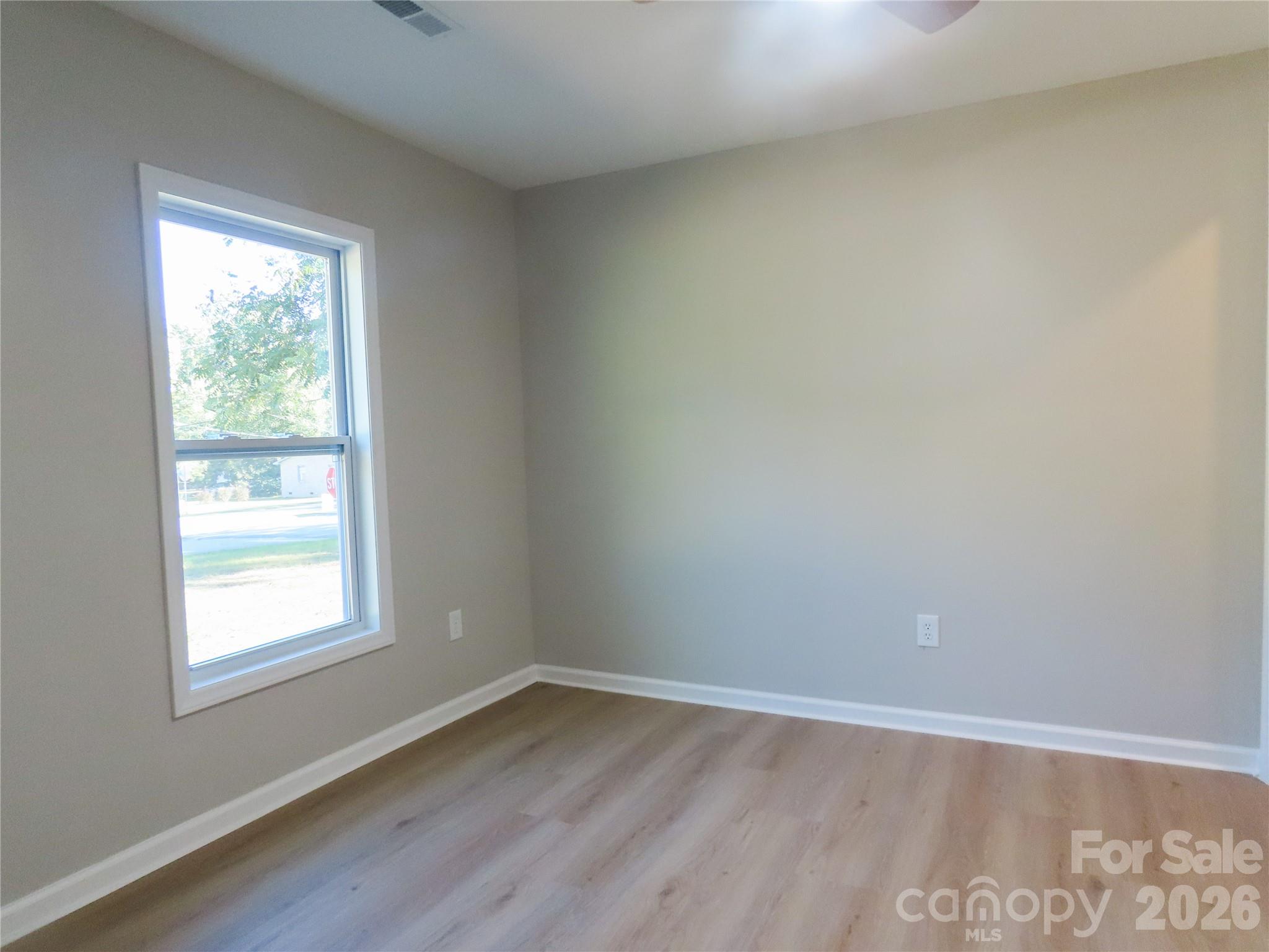 433 Clinton Avenue — Lancaster