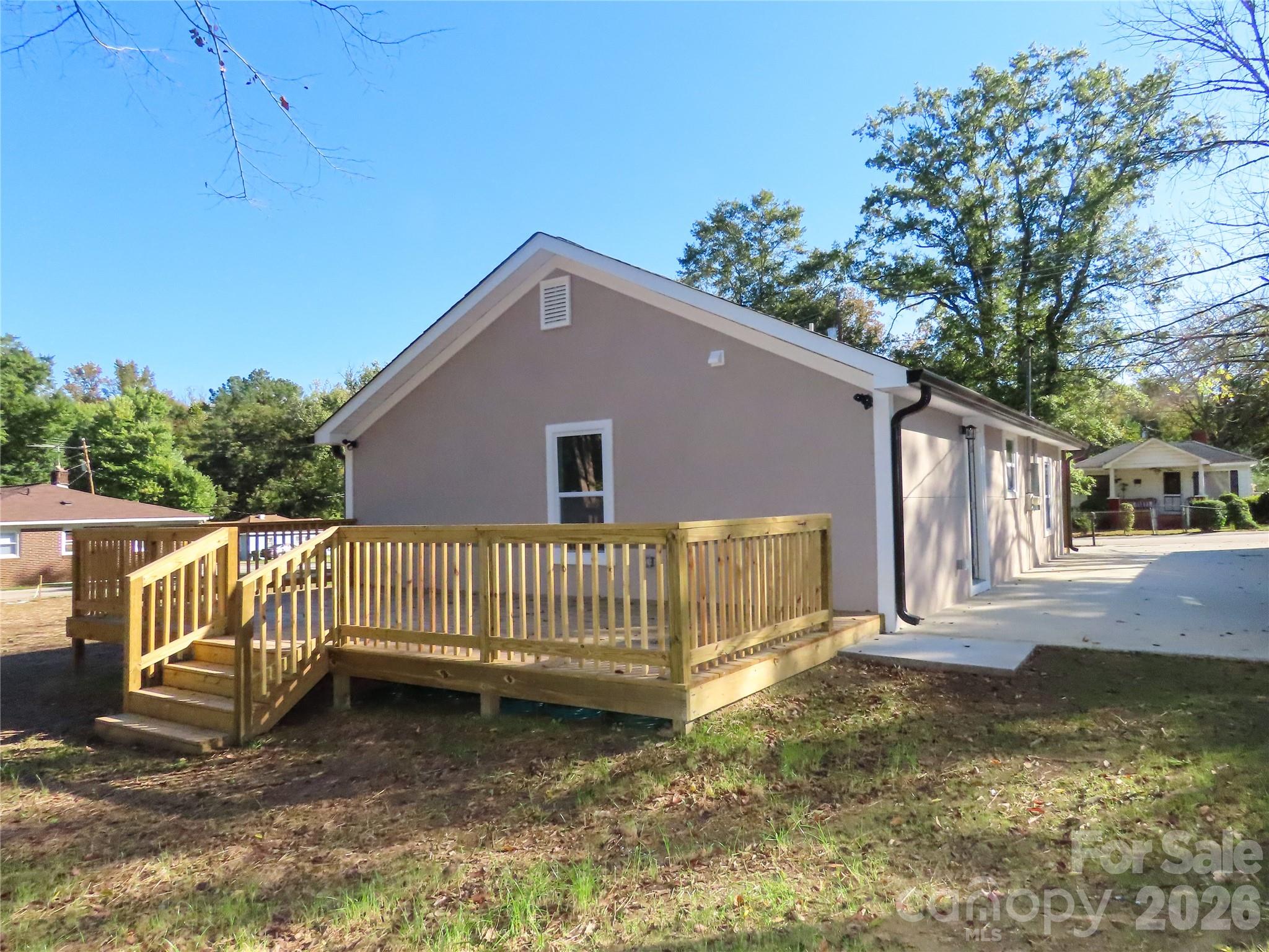 433 Clinton Avenue — Lancaster
