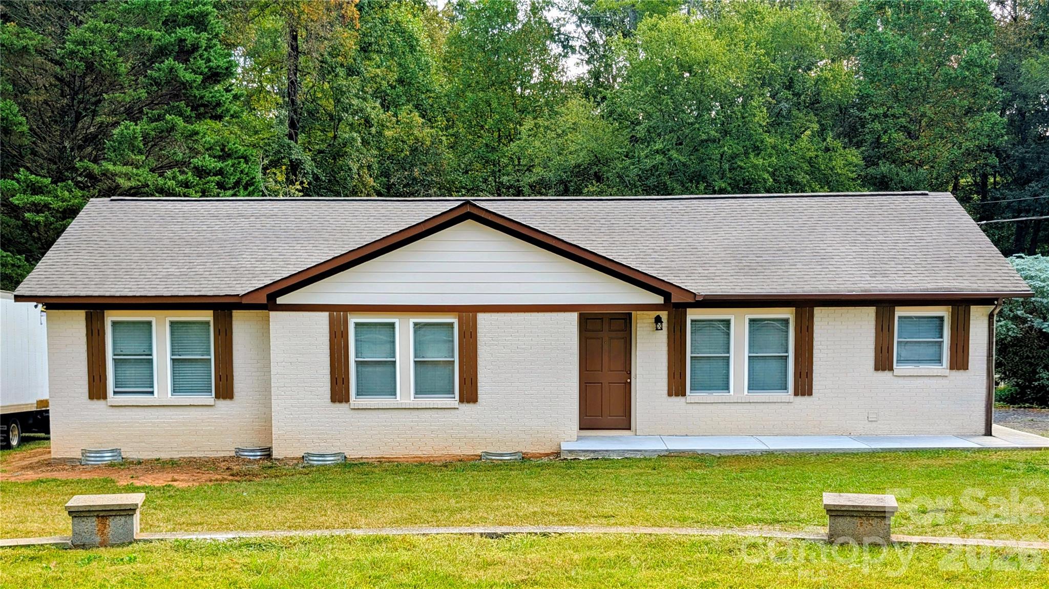 3220 Jonesberry Road — Matthews