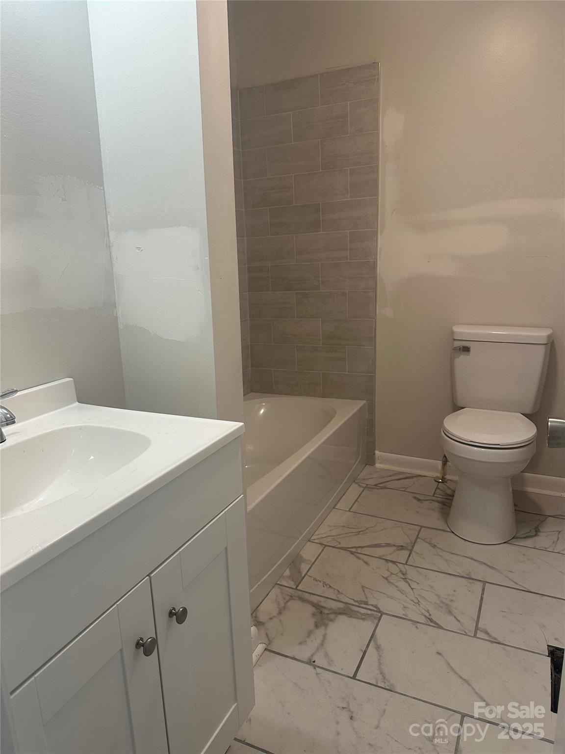 2021 Hollandale Drive — Gastonia