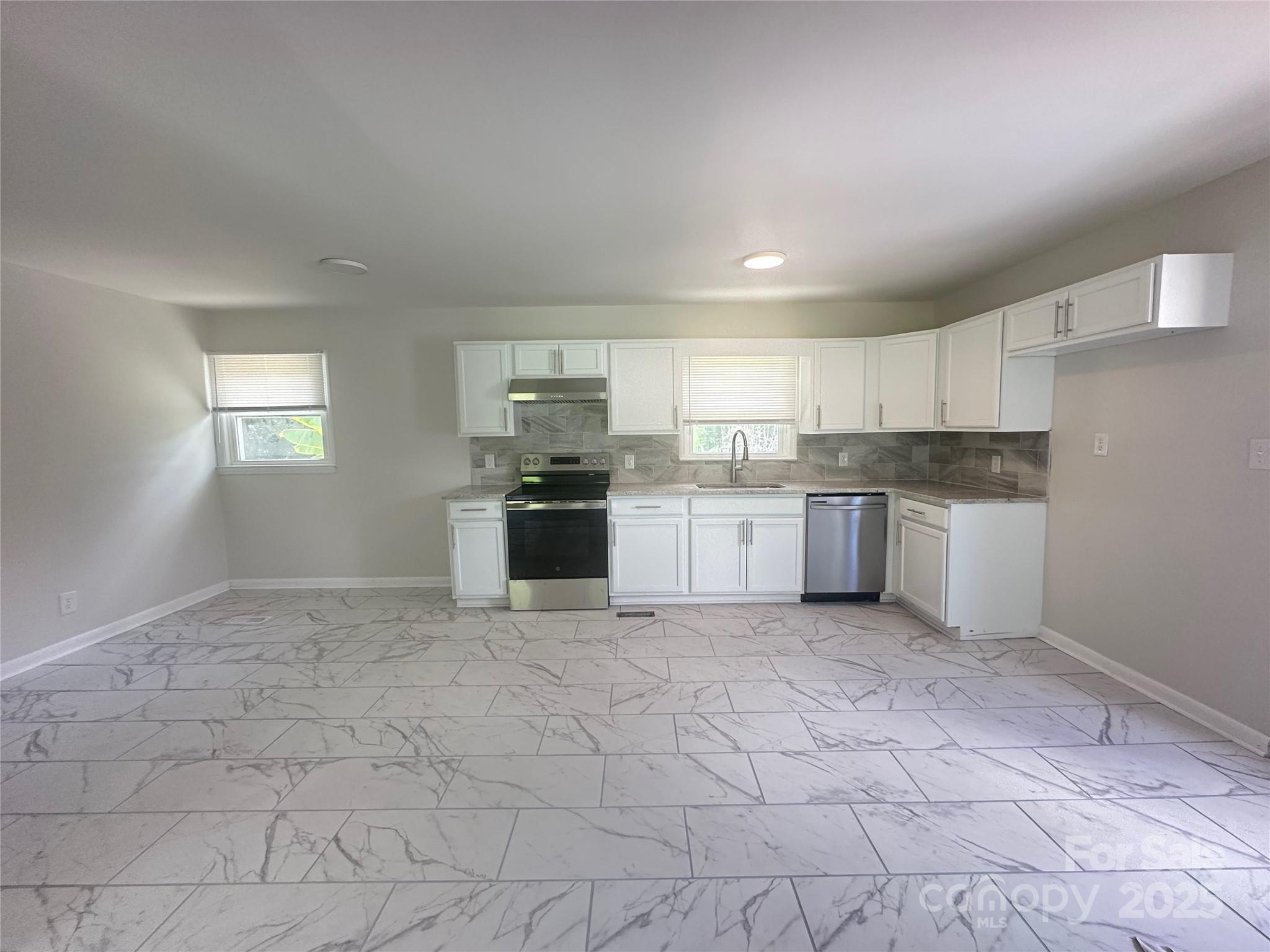 2021 Hollandale Drive — Gastonia