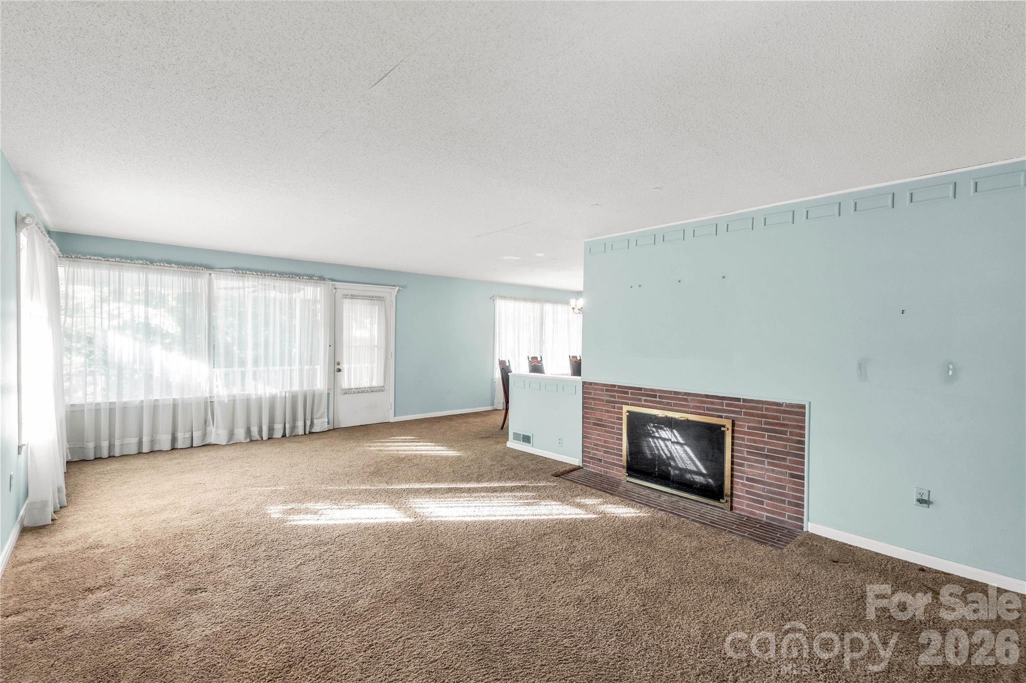 406 N Pine Street — Lancaster