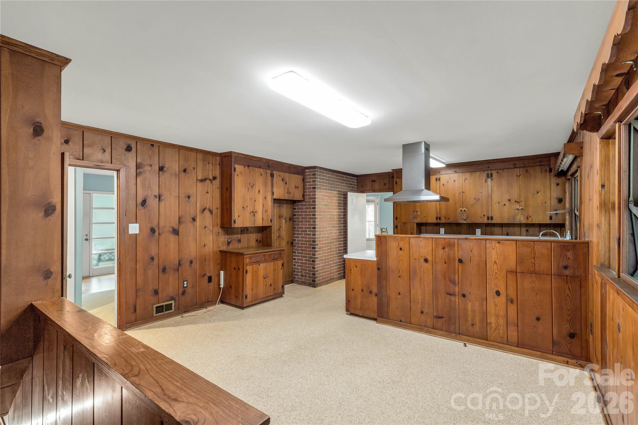 406 N Pine Street — Lancaster