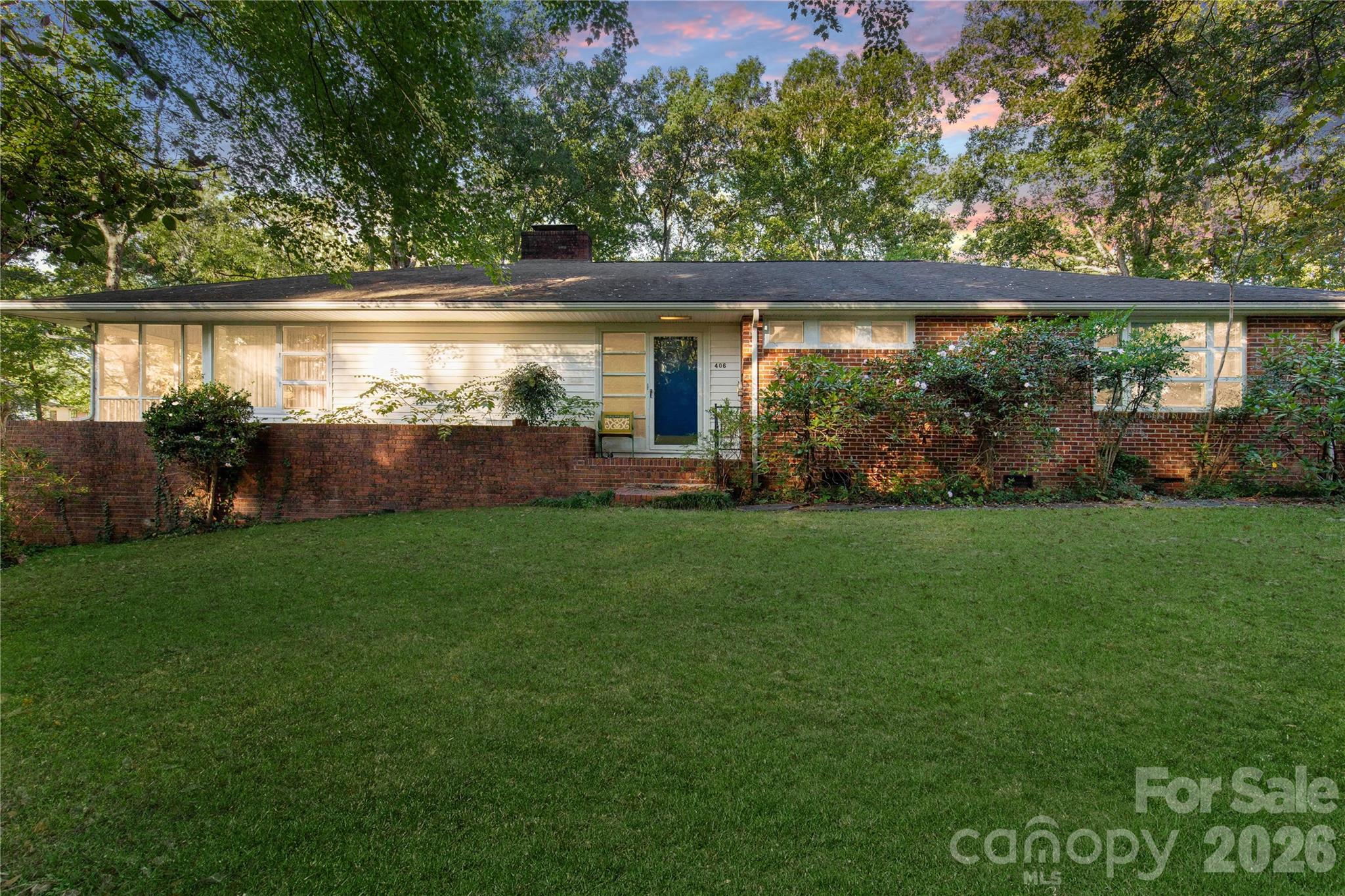 406 N Pine Street — Lancaster