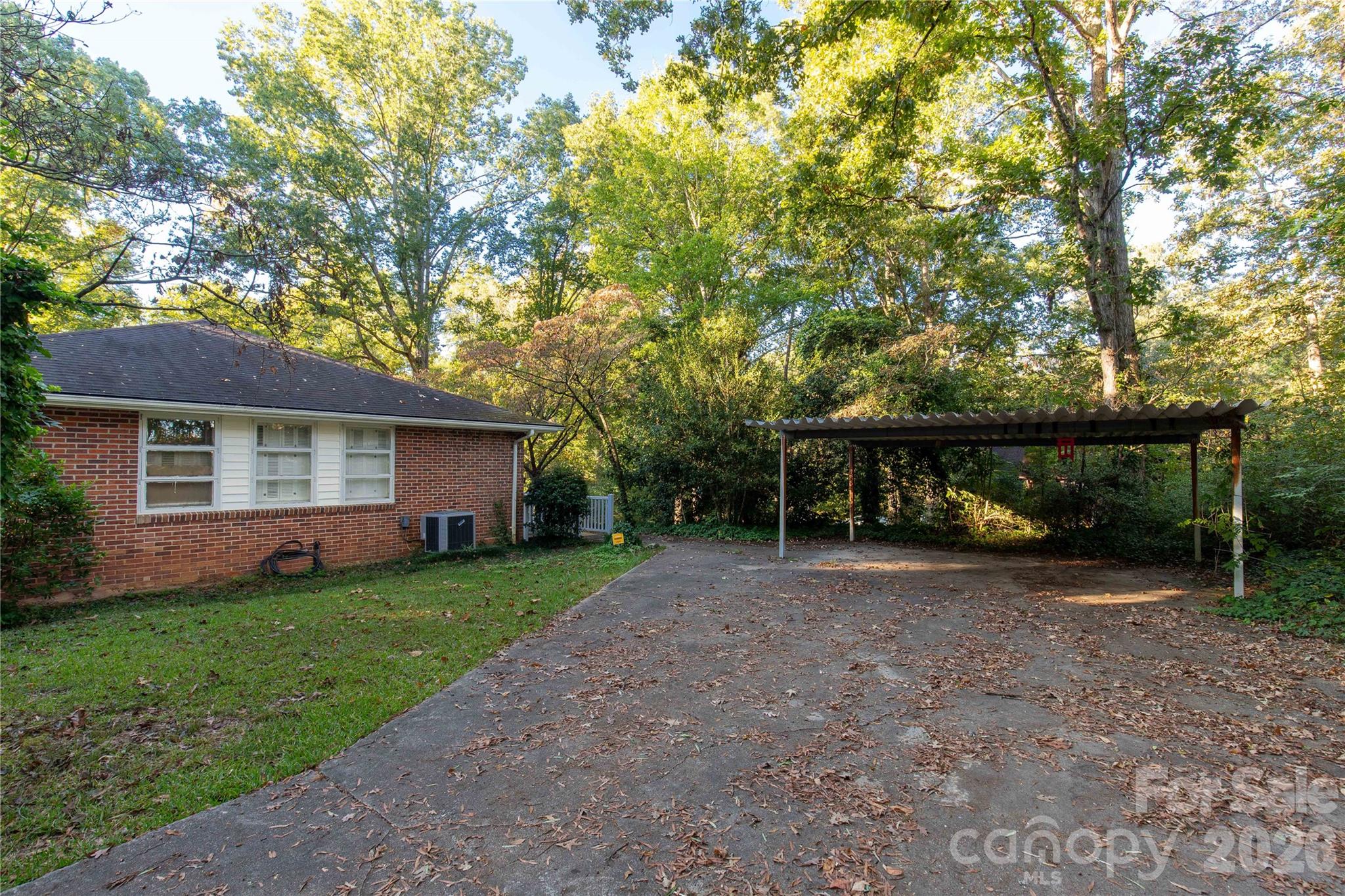406 N Pine Street — Lancaster