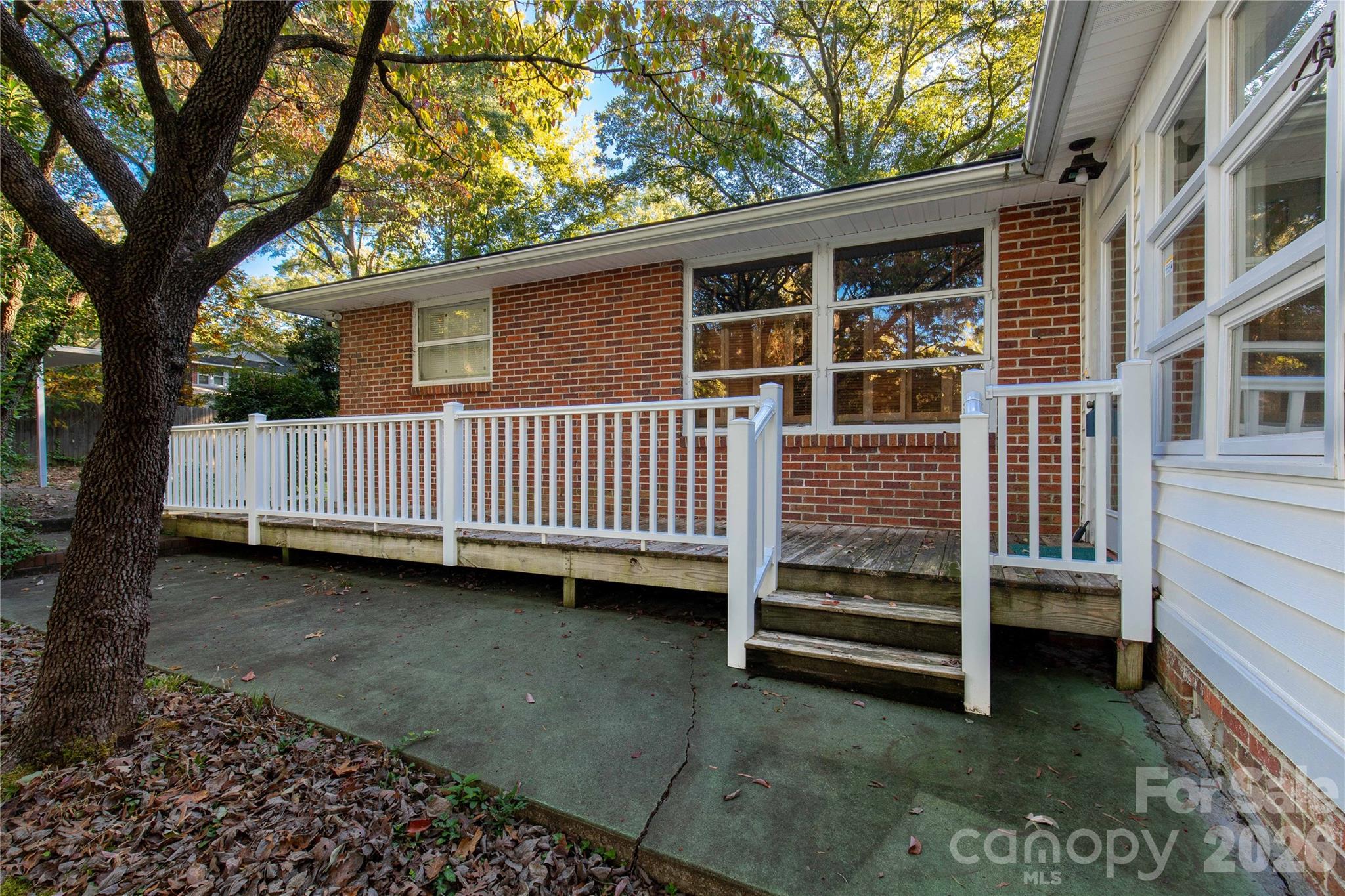 406 N Pine Street — Lancaster