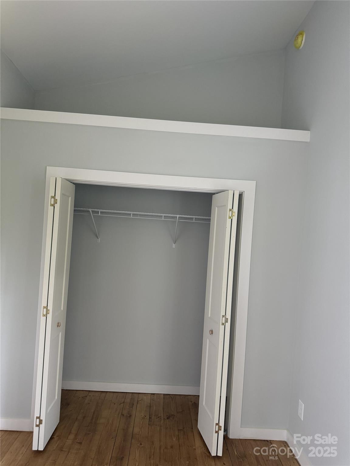 1 Freeport Lane — Asheville