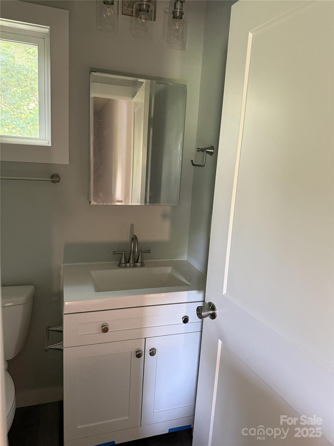 1 Freeport Lane — Asheville