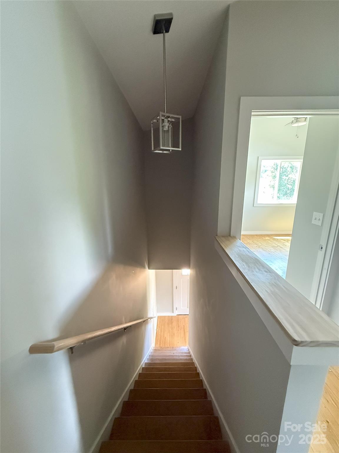 1 Freeport Lane — Asheville