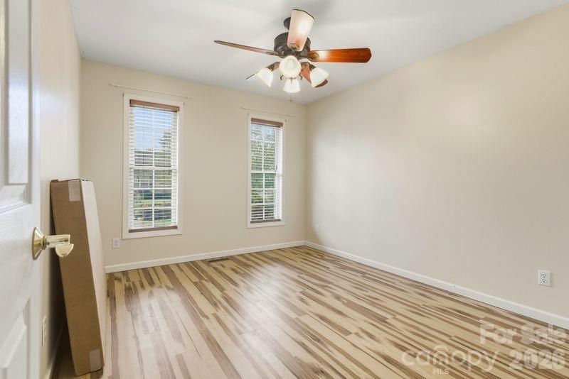 372 Kingfisher Lane — Mills River
