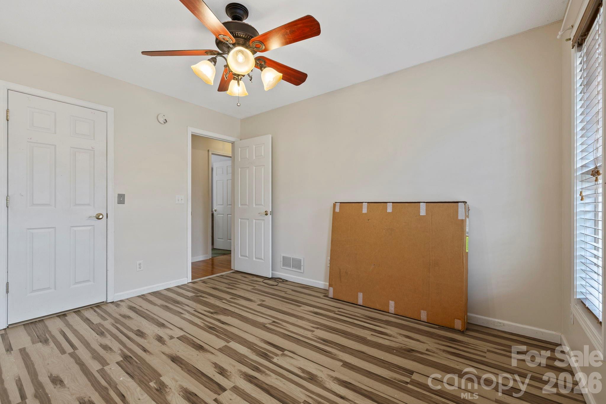 372 Kingfisher Lane — Mills River