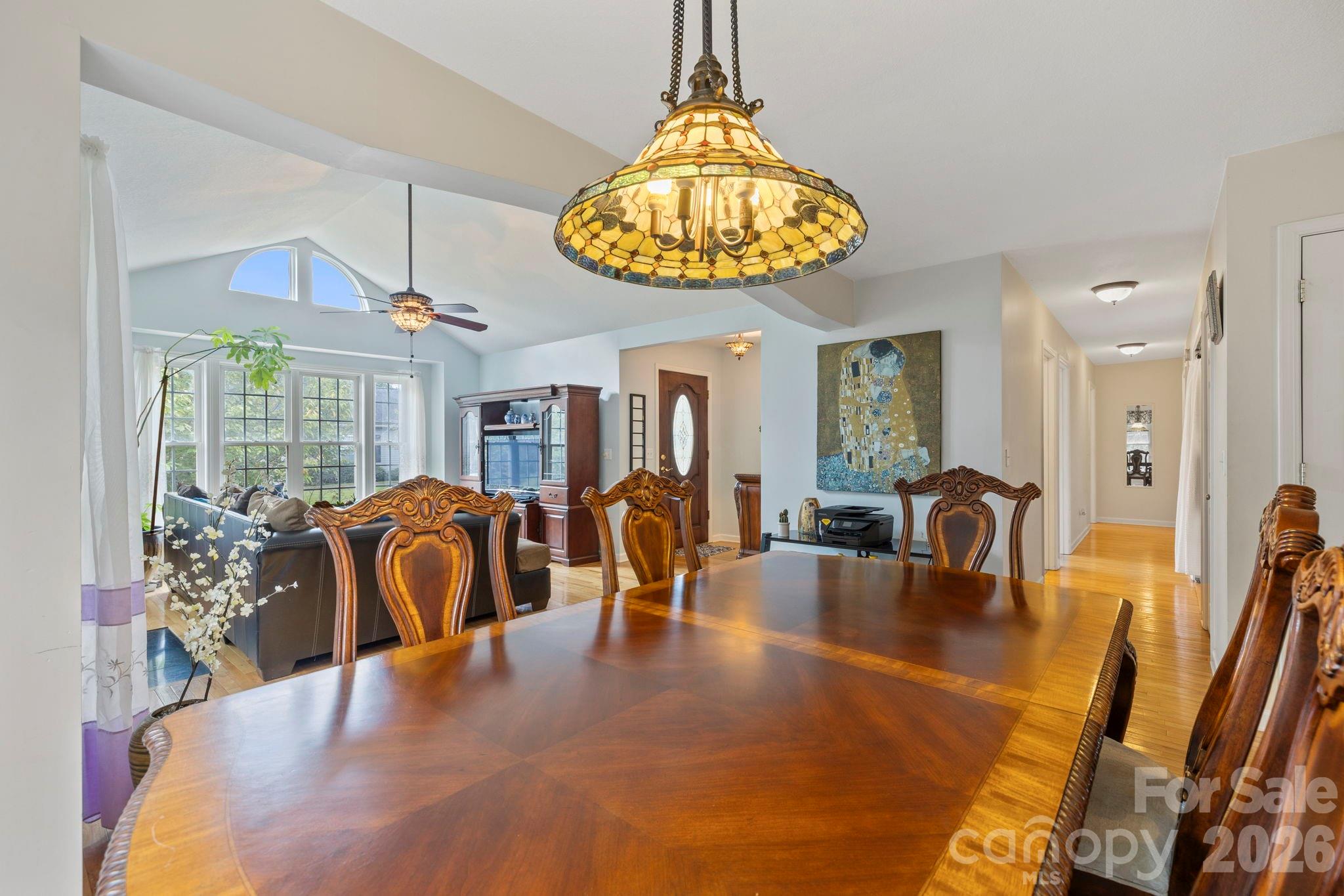 372 Kingfisher Lane — Mills River