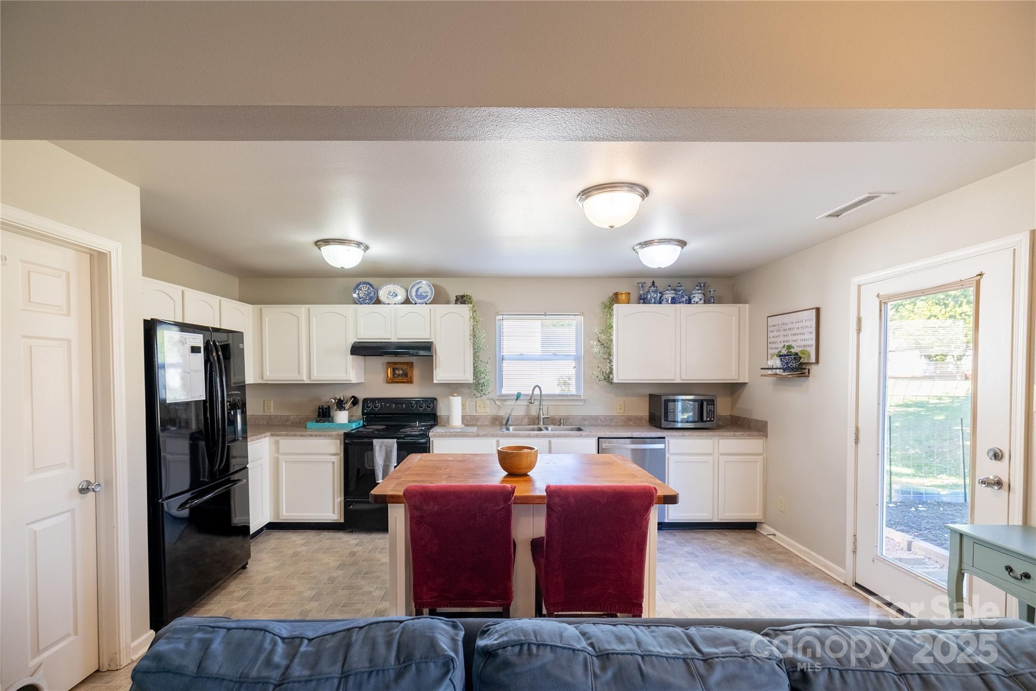 600 N Mulberry Street — Statesville