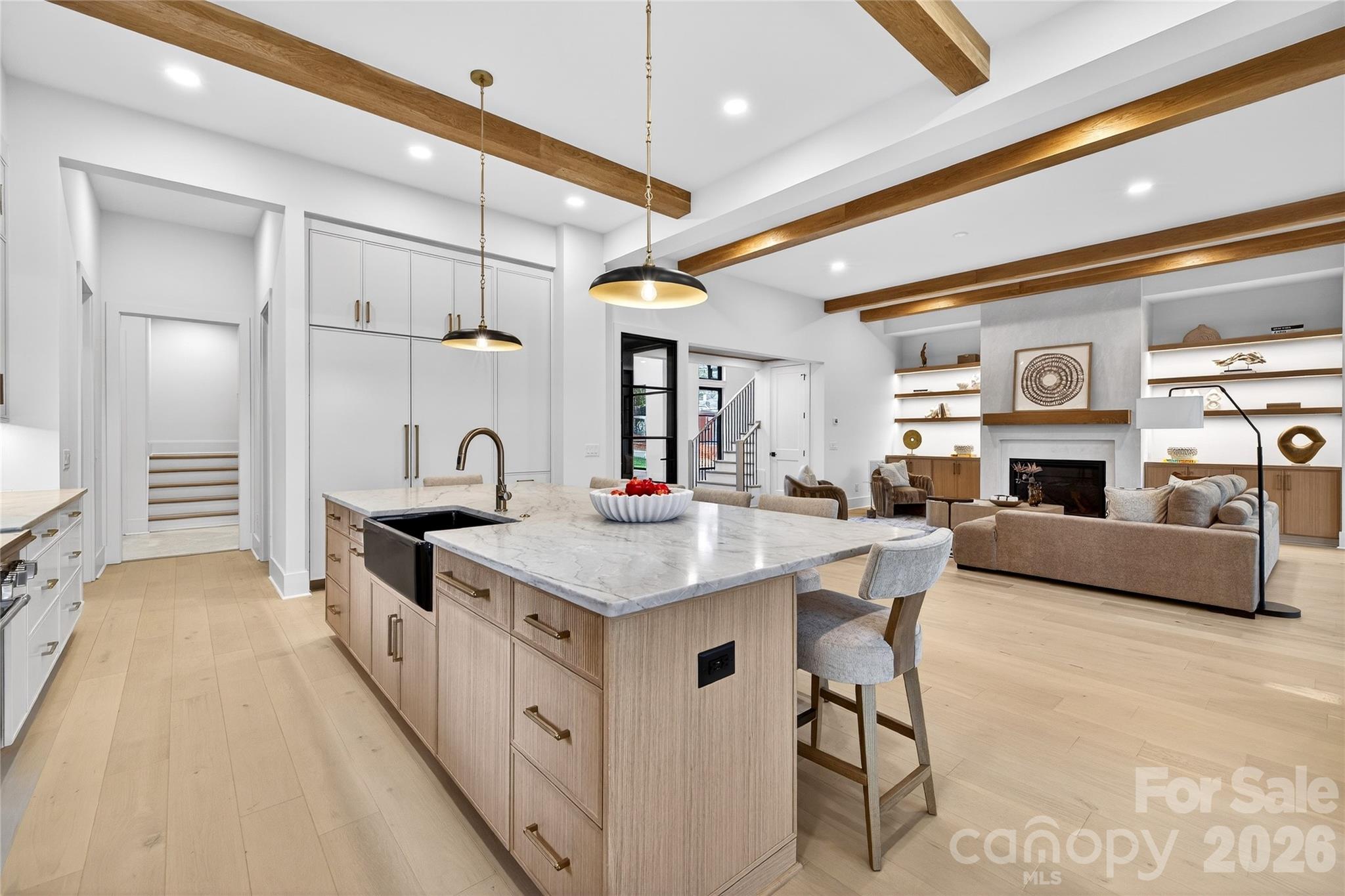 1209 Meadowood Lane — Charlotte