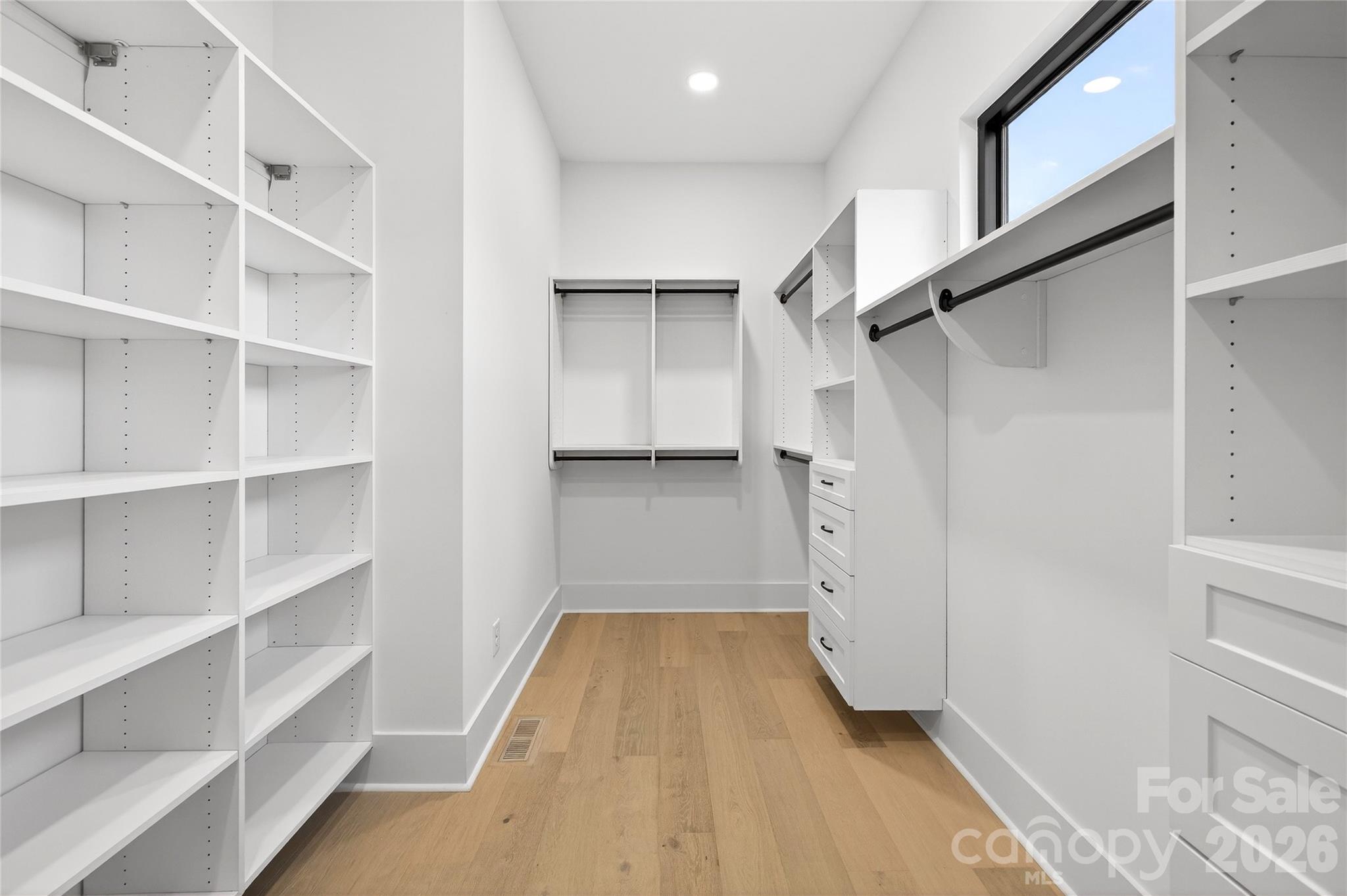 1209 Meadowood Lane — Charlotte