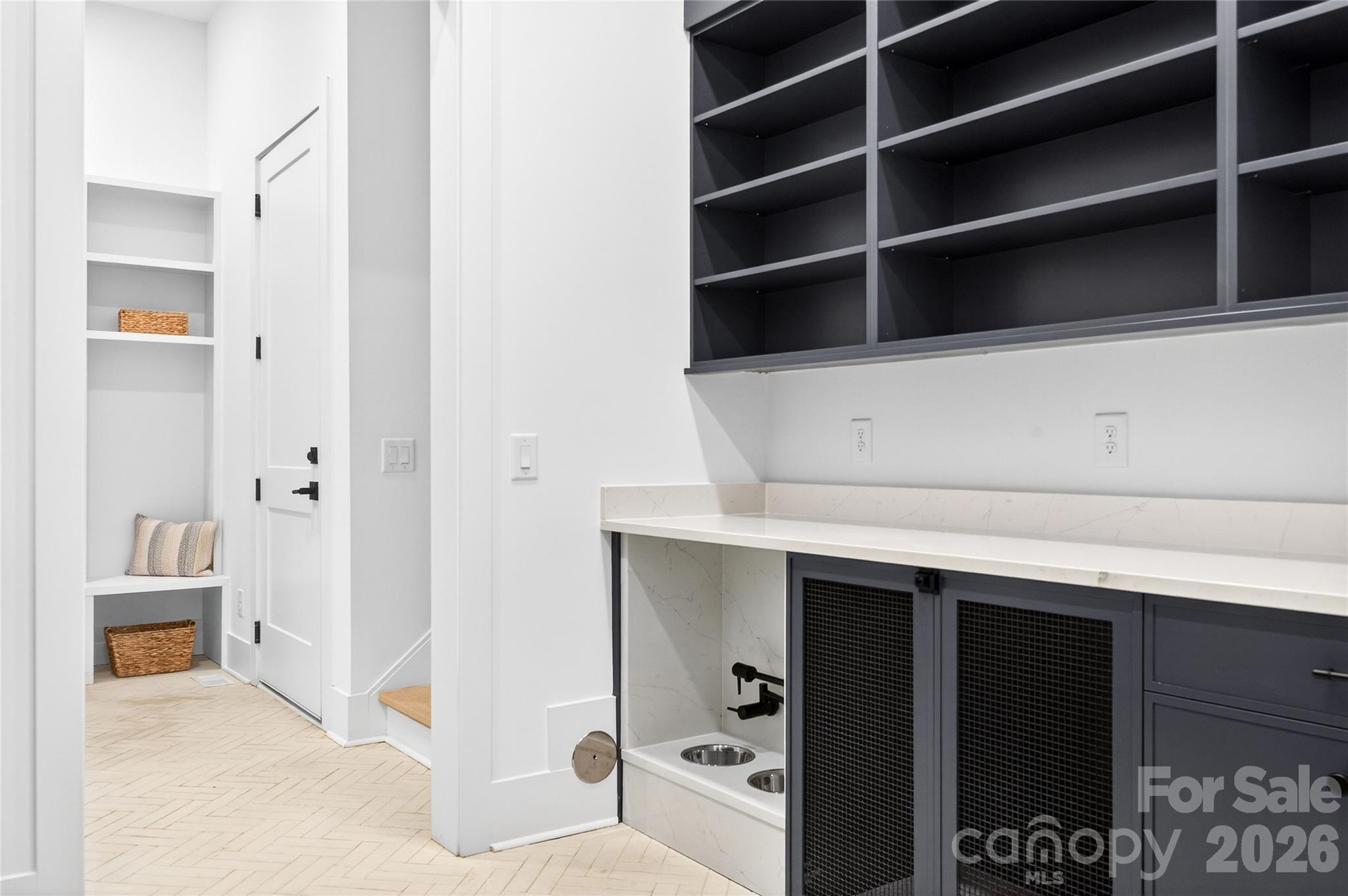 1209 Meadowood Lane — Charlotte
