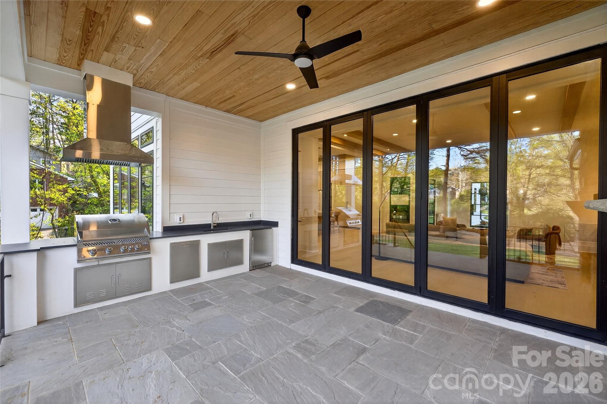 1209 Meadowood Lane — Charlotte