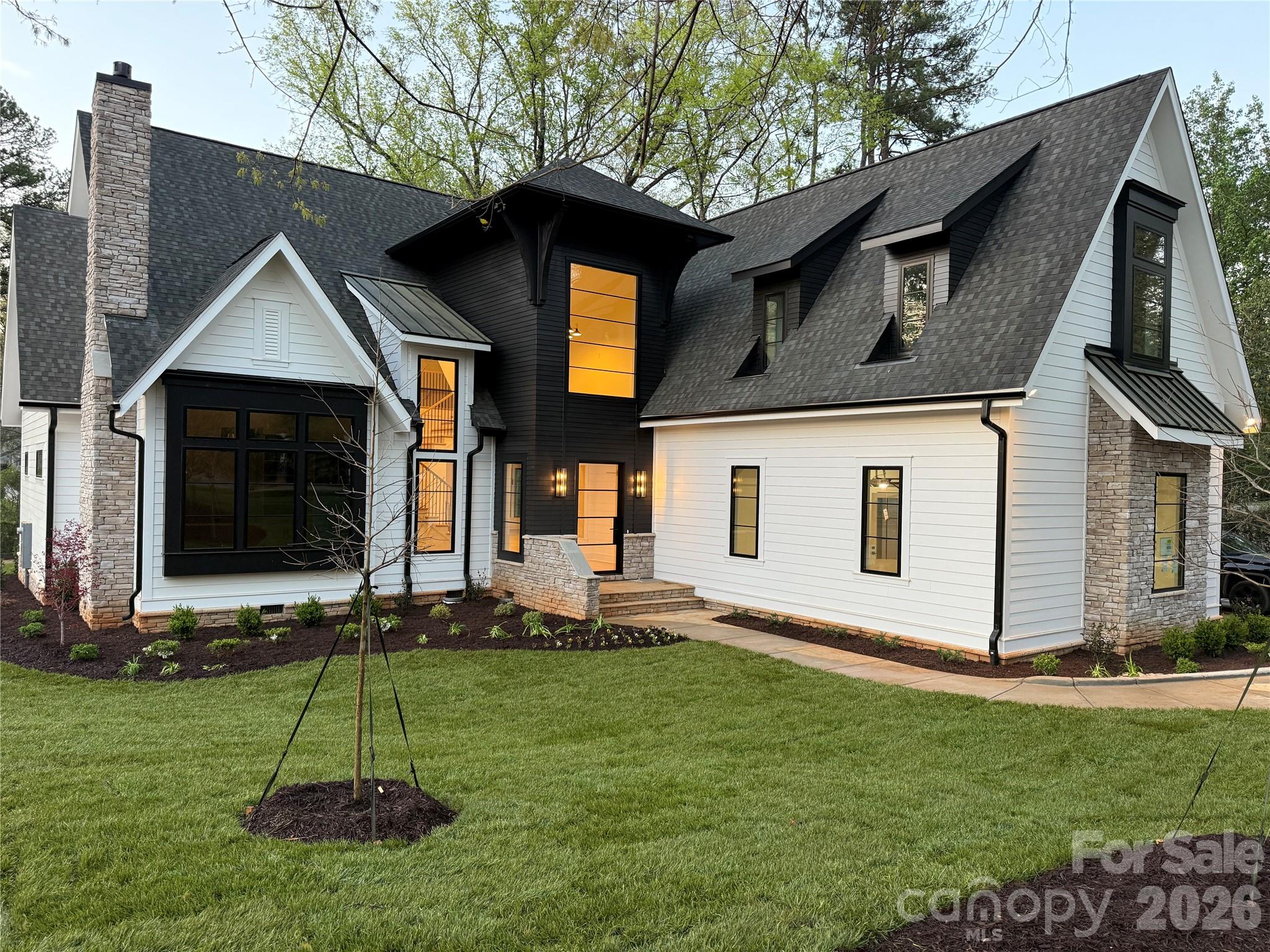 1209 Meadowood Lane — Charlotte