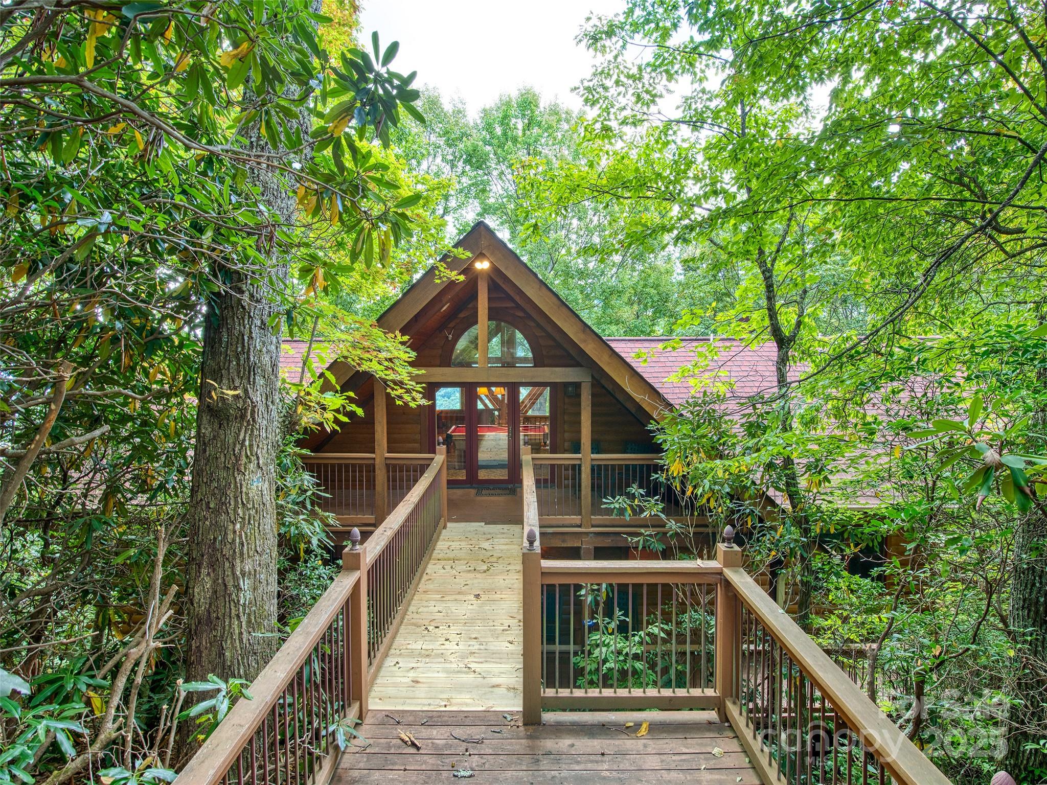 382 Walela Trail — Maggie Valley