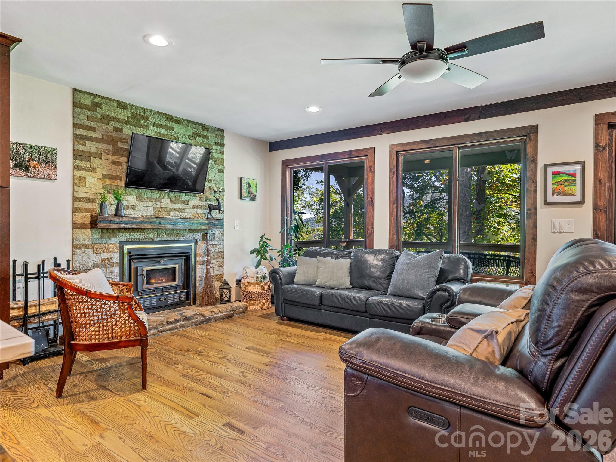382 Black Oak Cove Road — Candler
