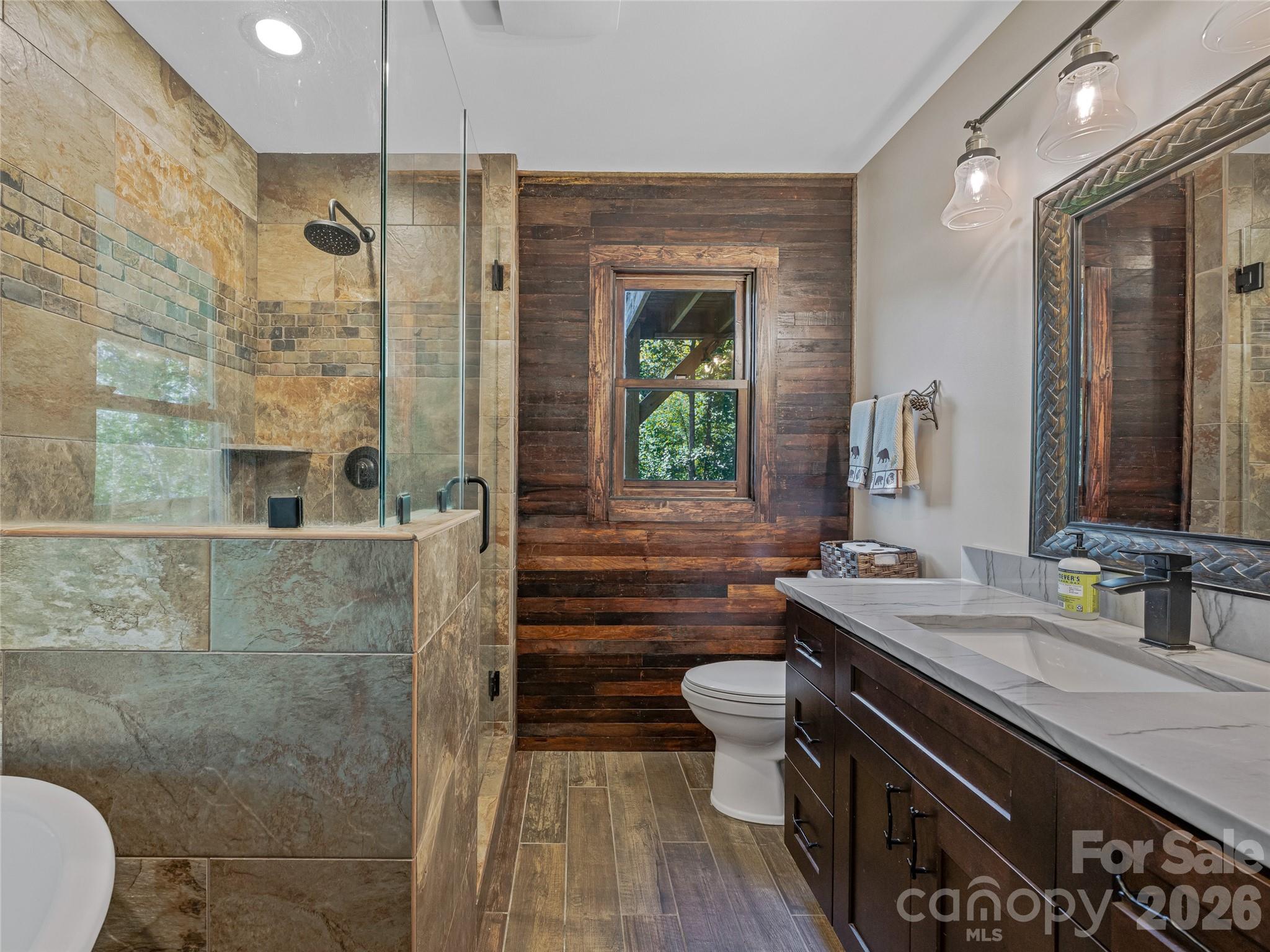 382 Black Oak Cove Road — Candler