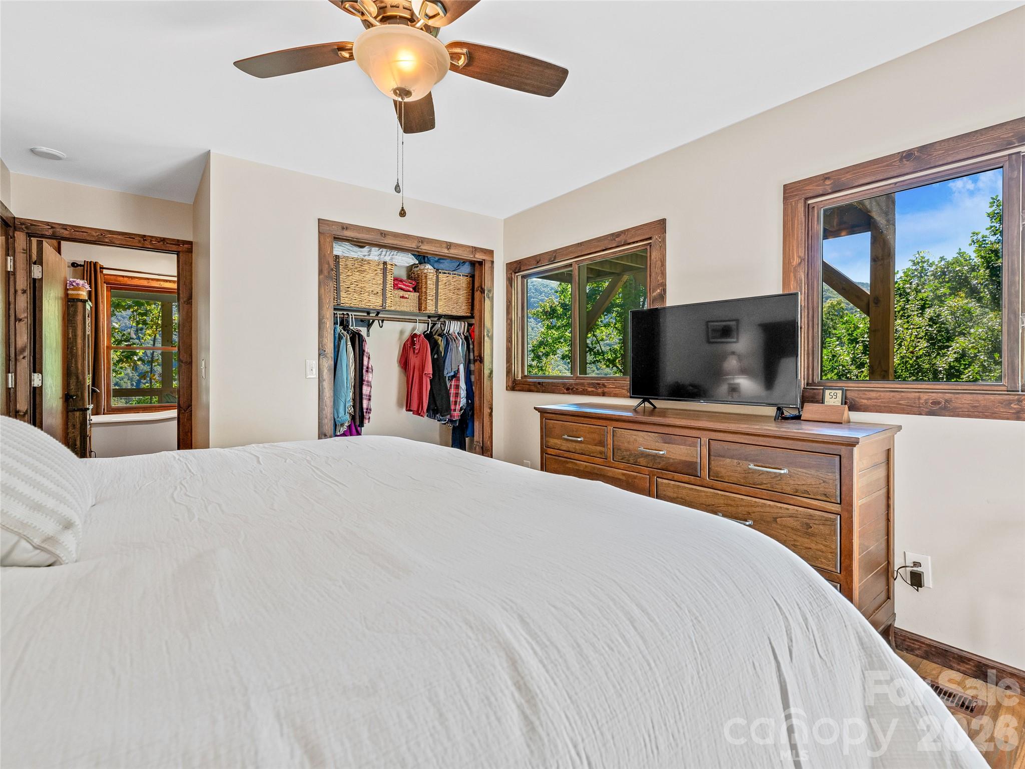 382 Black Oak Cove Road — Candler