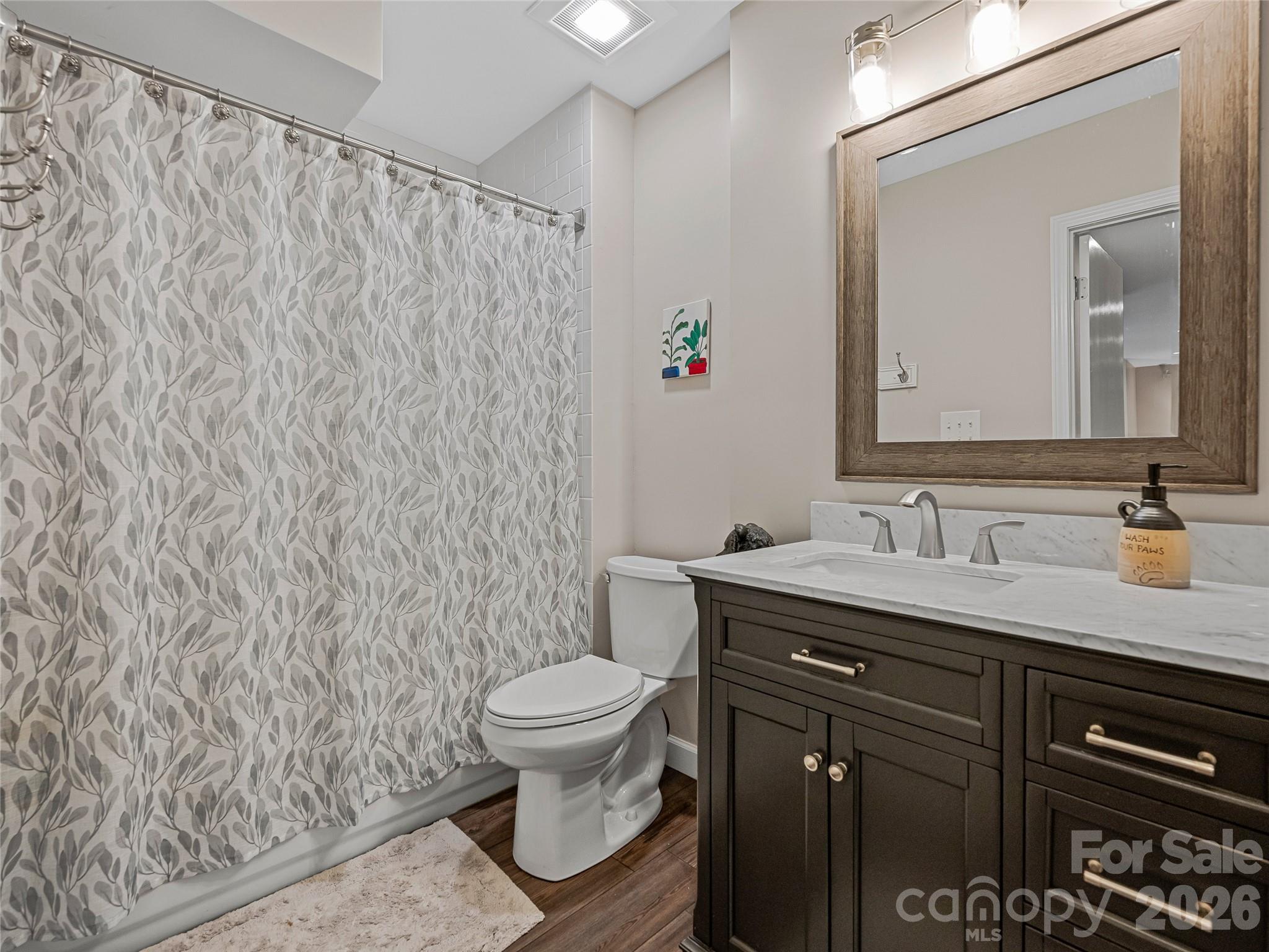 382 Black Oak Cove Road — Candler