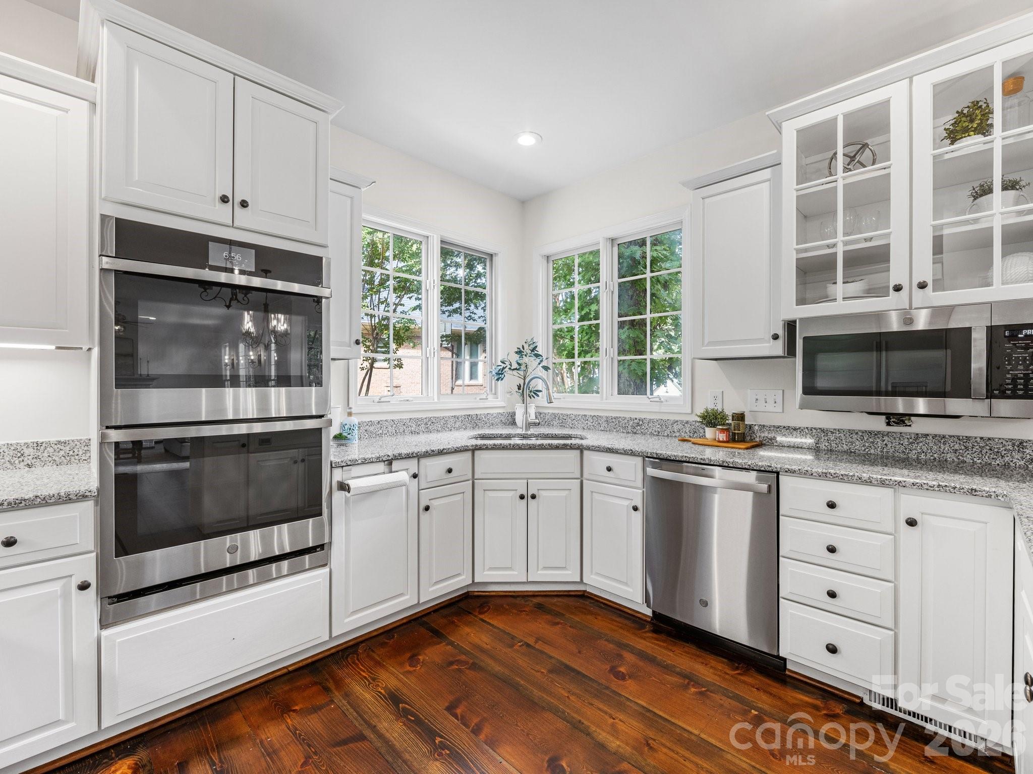5619 Mountain Point Lane — Charlotte