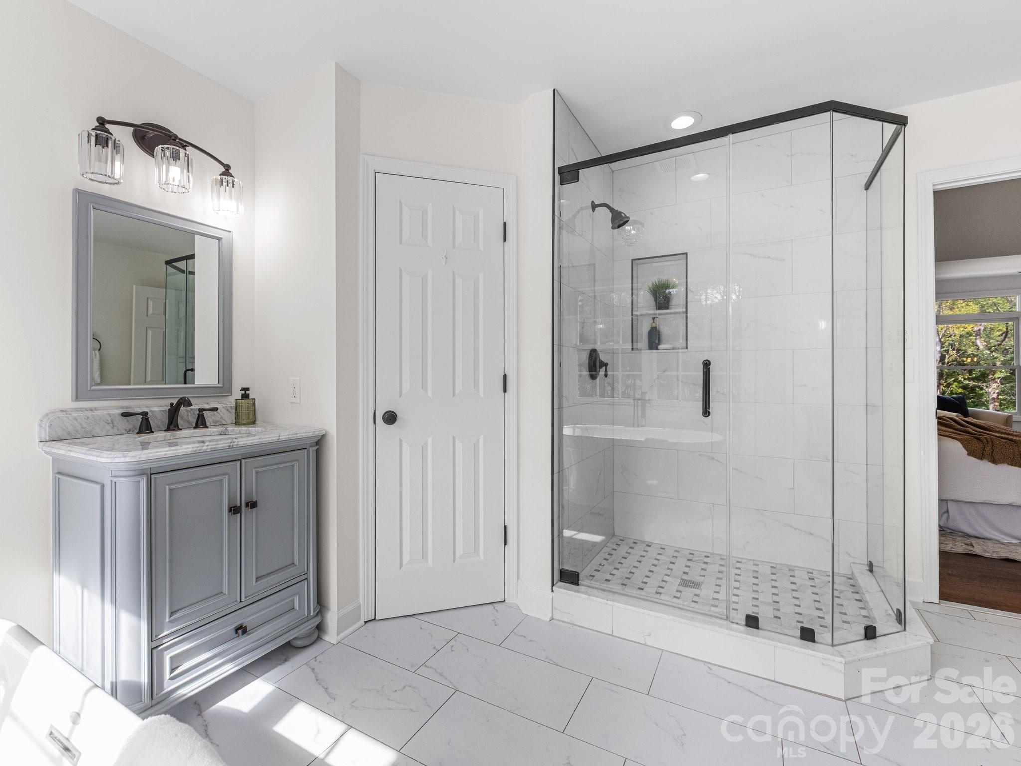 5619 Mountain Point Lane — Charlotte