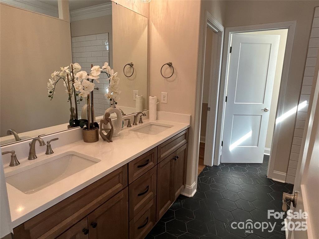 101 Silver Trace Lane #101 — Denver