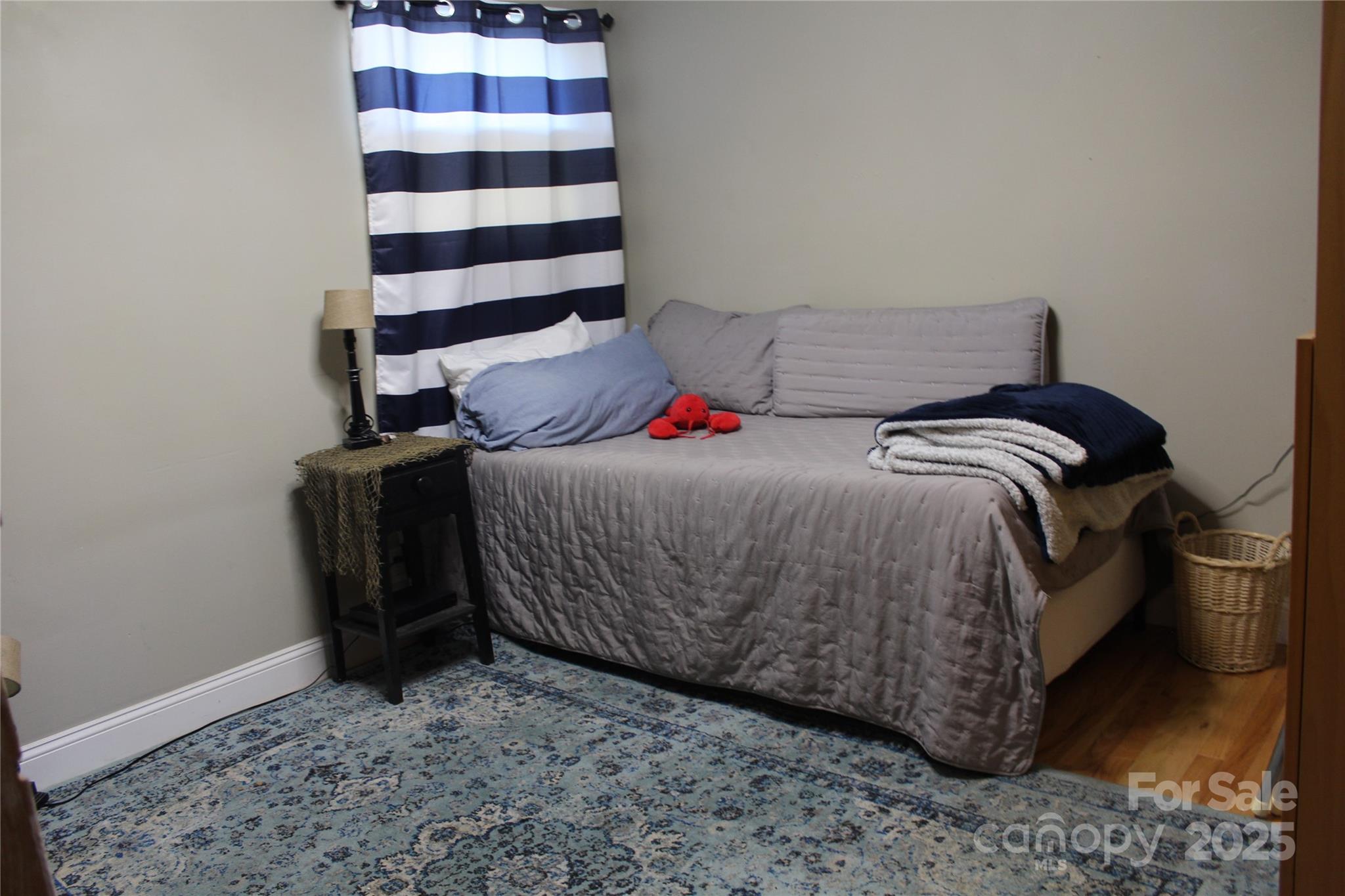 107 N Matthews Street — Morganton