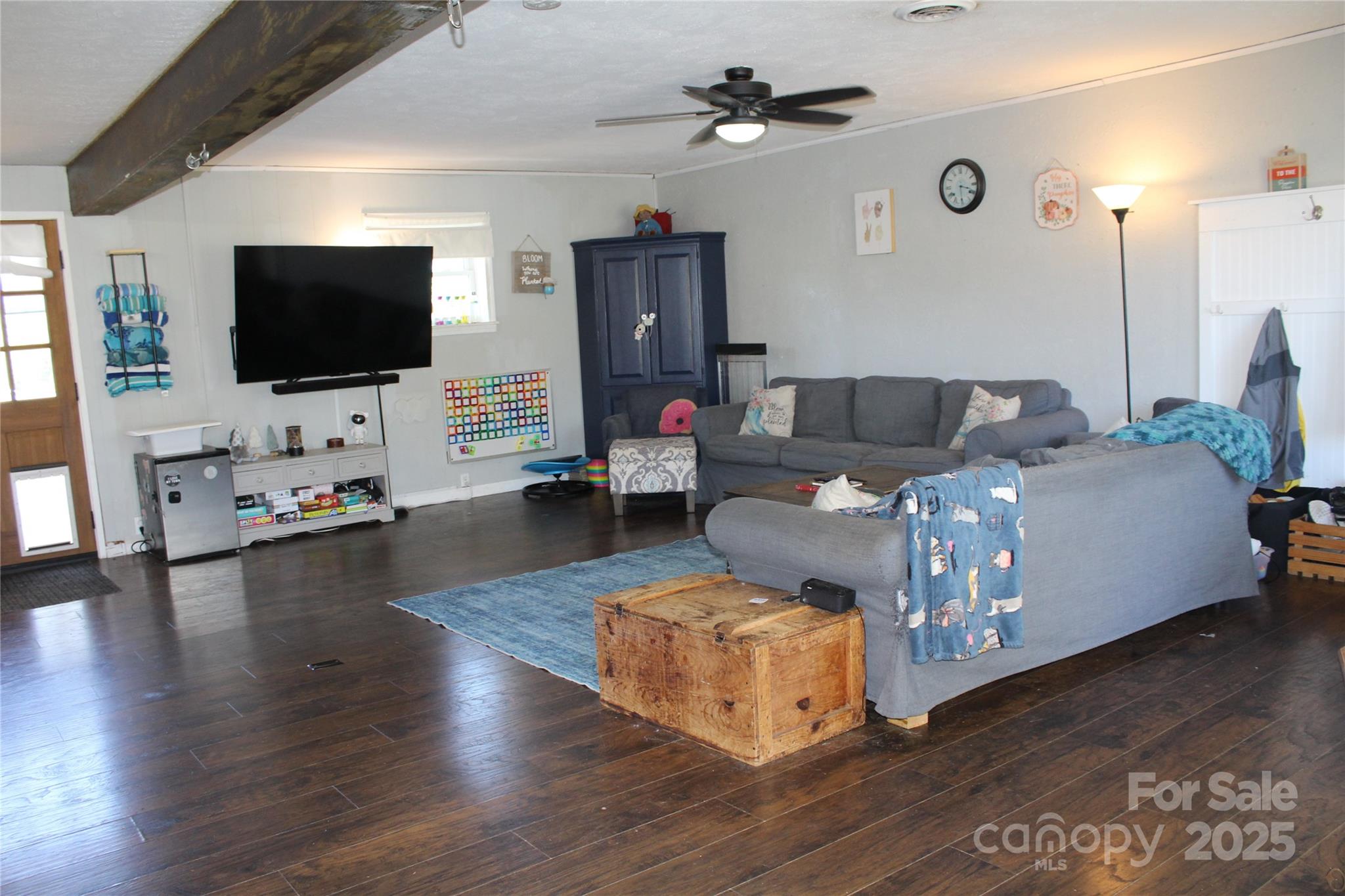 107 N Matthews Street — Morganton