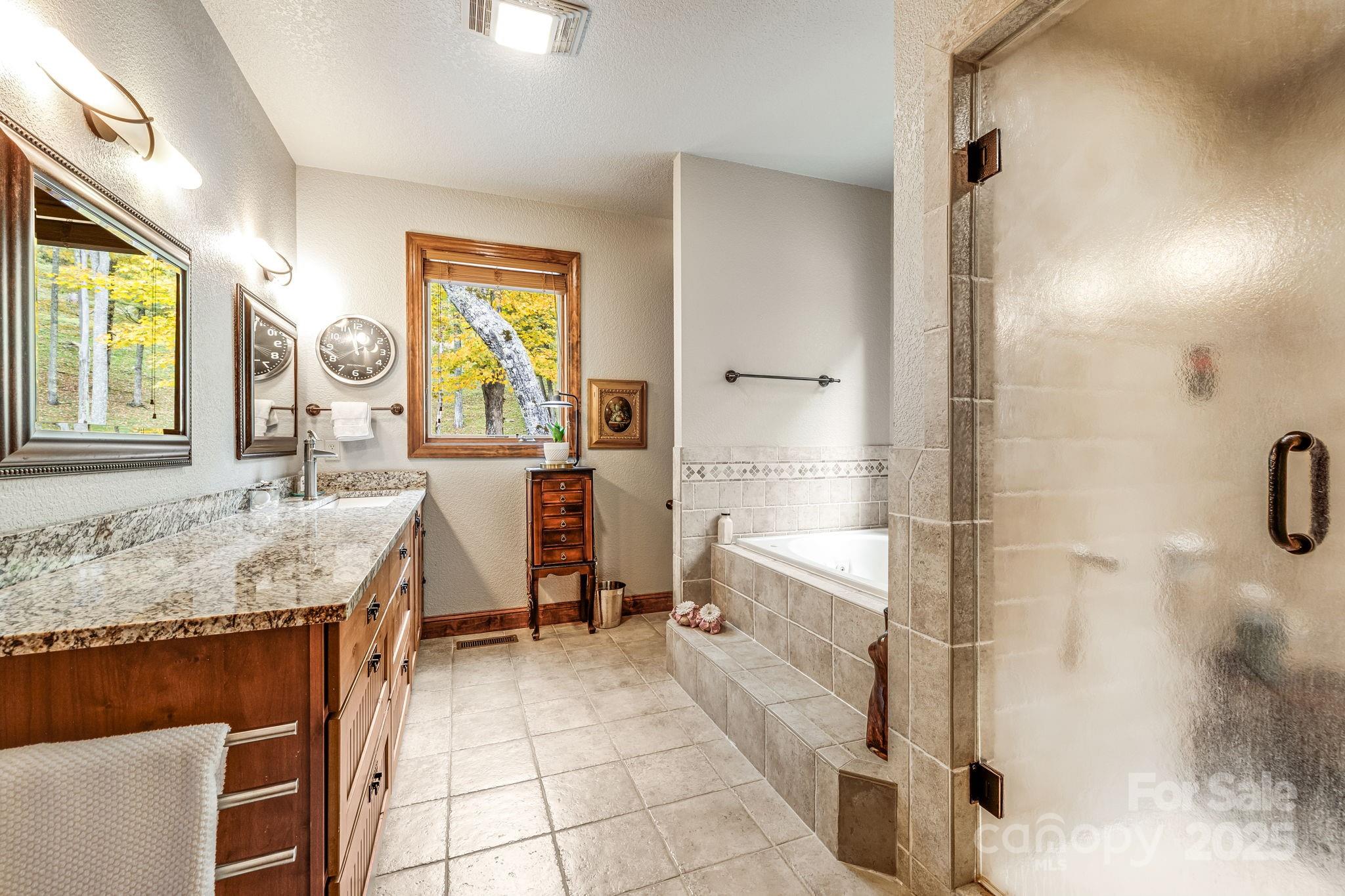 115 Mountainside Lane — Mars Hill