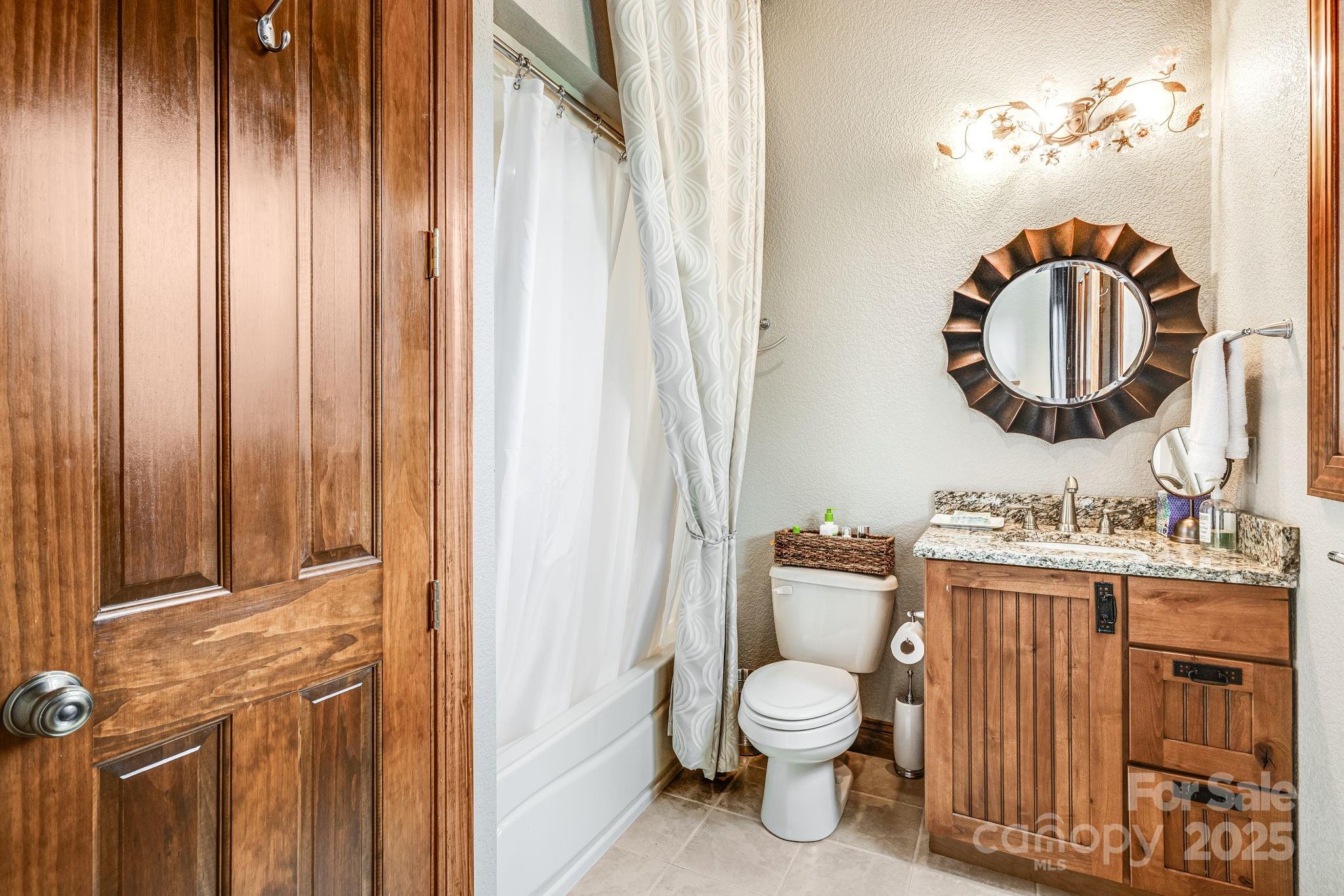 115 Mountainside Lane — Mars Hill