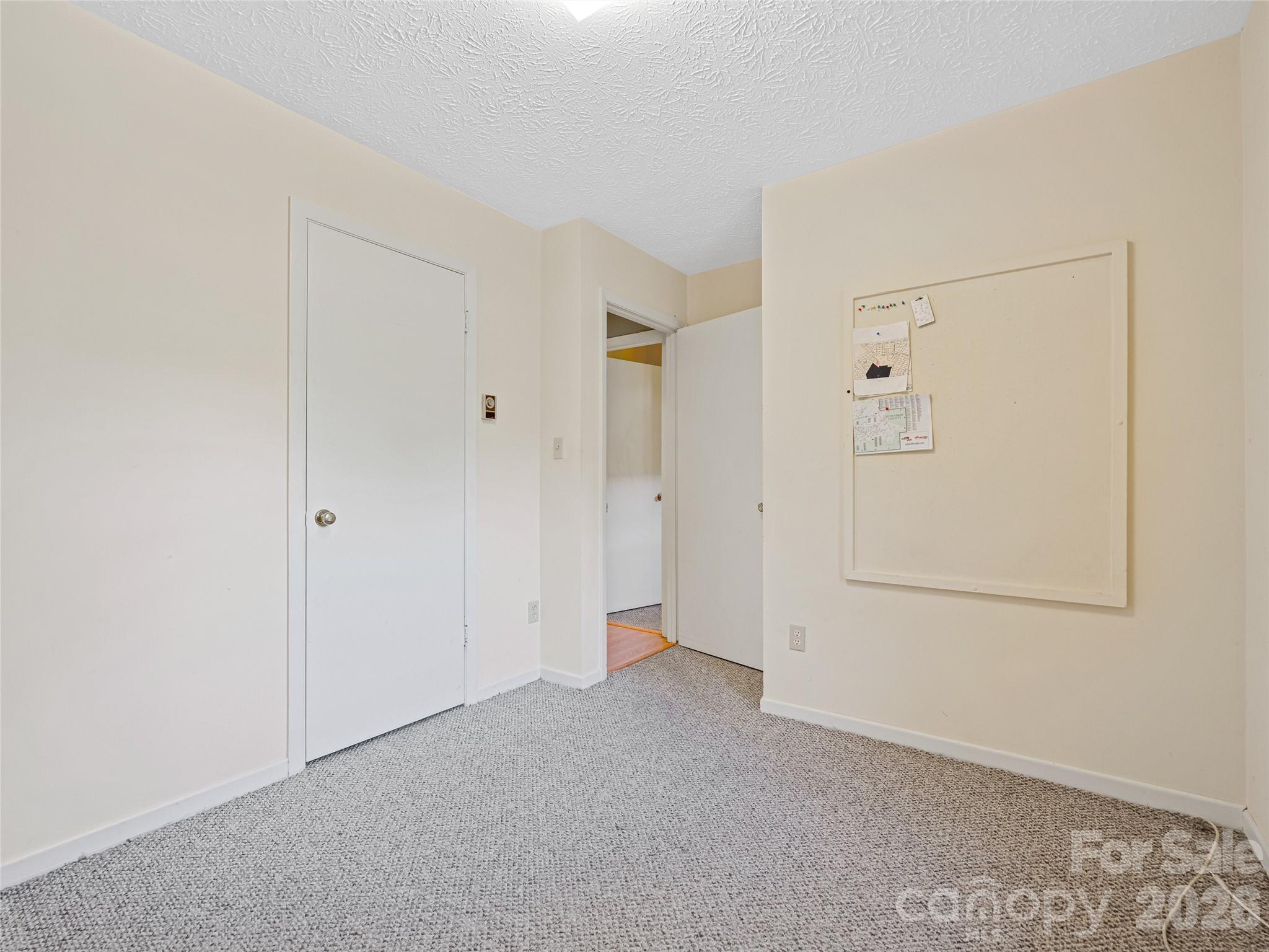 5 West Cove Street — Weaverville