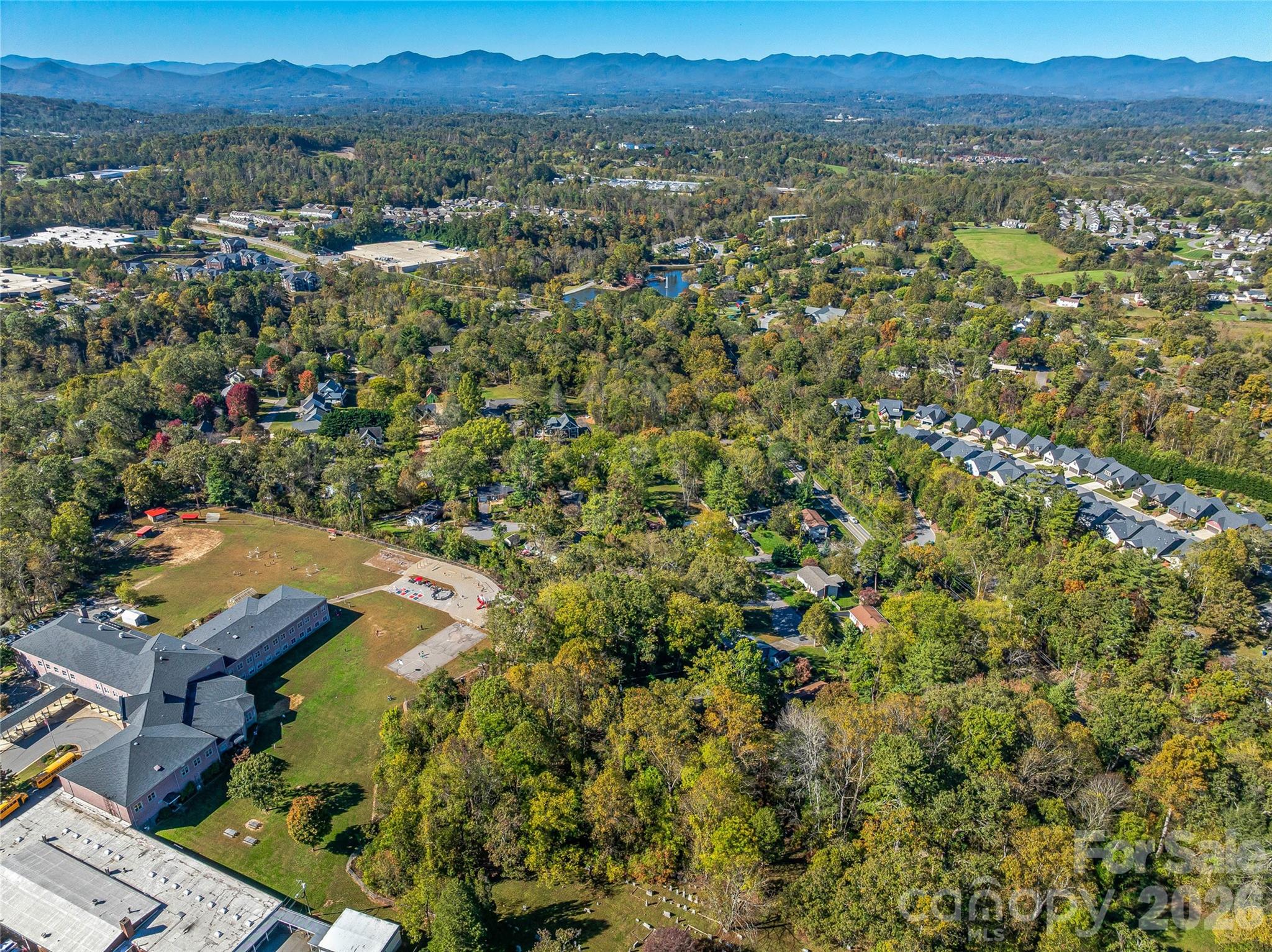 5 West Cove Street — Weaverville