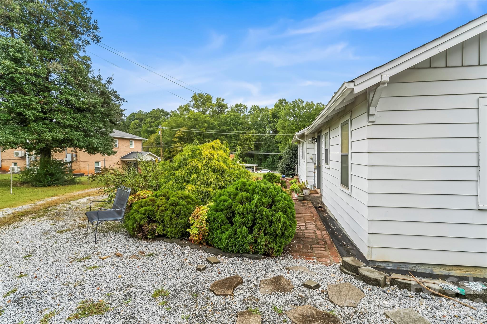 2290 US 70 Highway E — Morganton