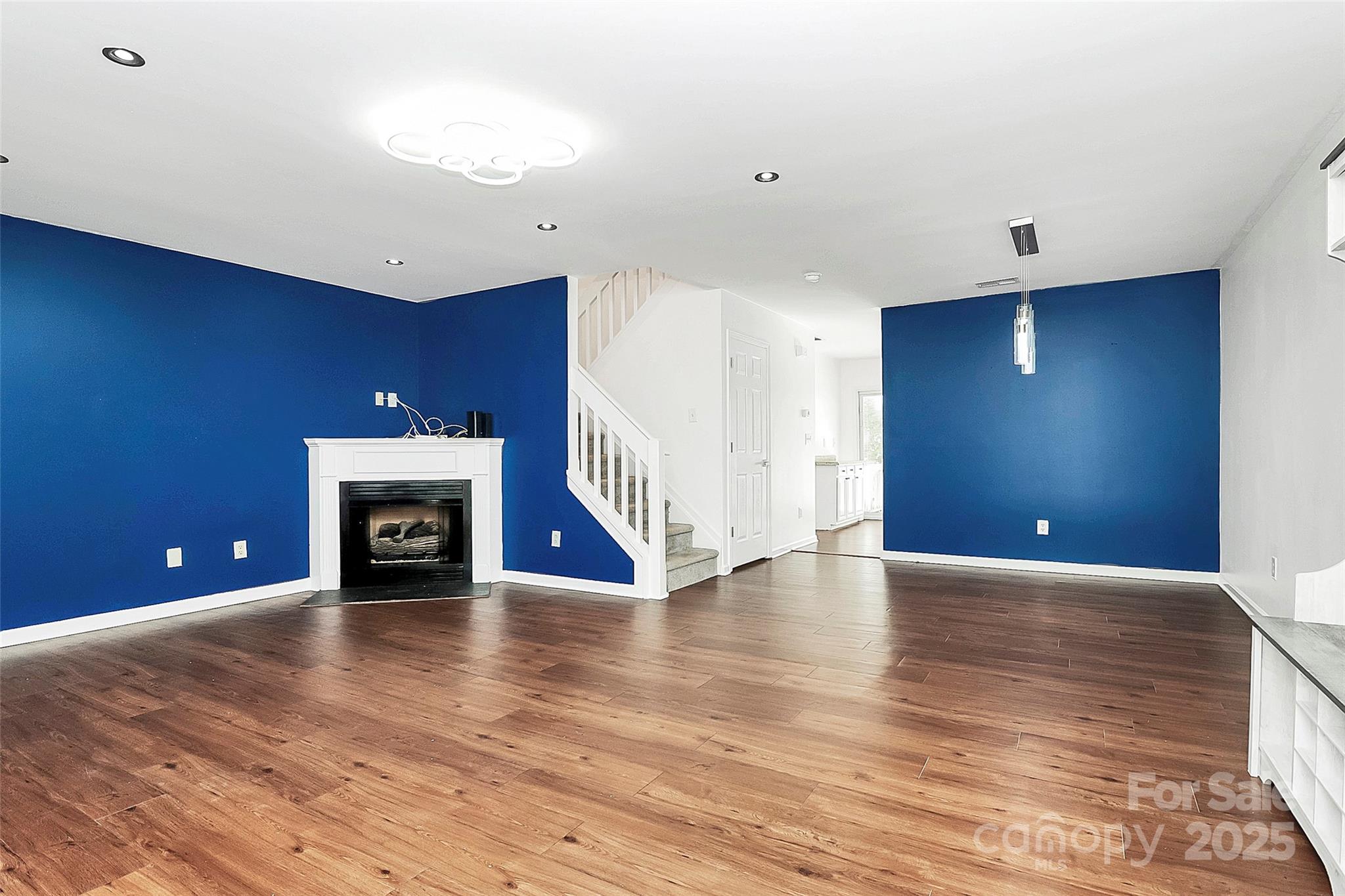 10549 Yellow Rose Lane — Charlotte