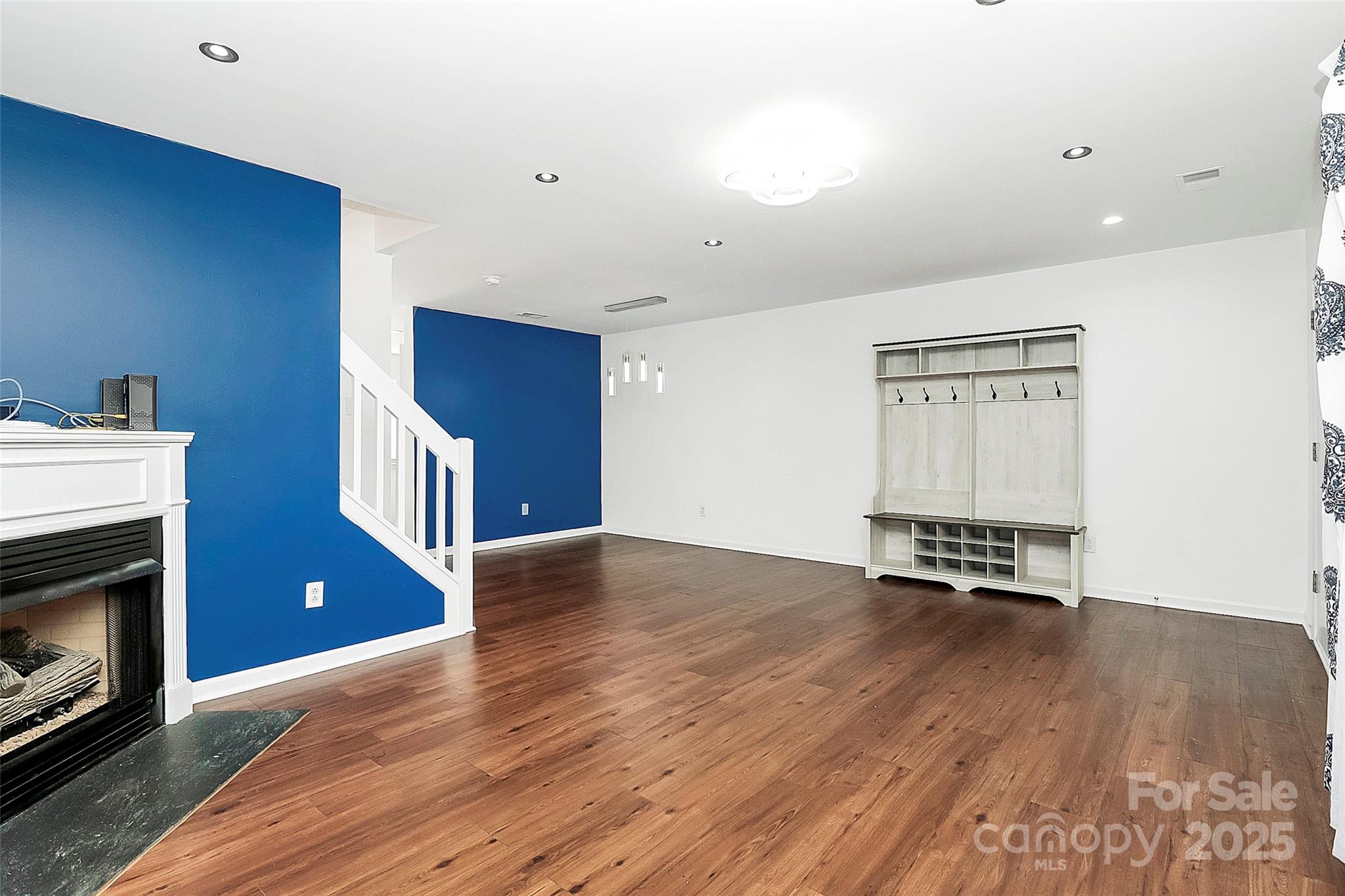 10549 Yellow Rose Lane — Charlotte