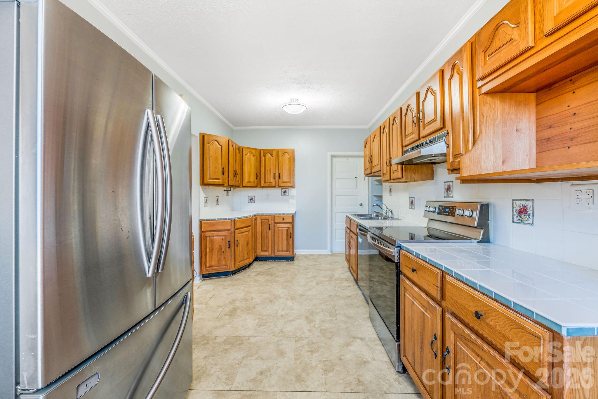 107 Woodland Church Road — Clyde